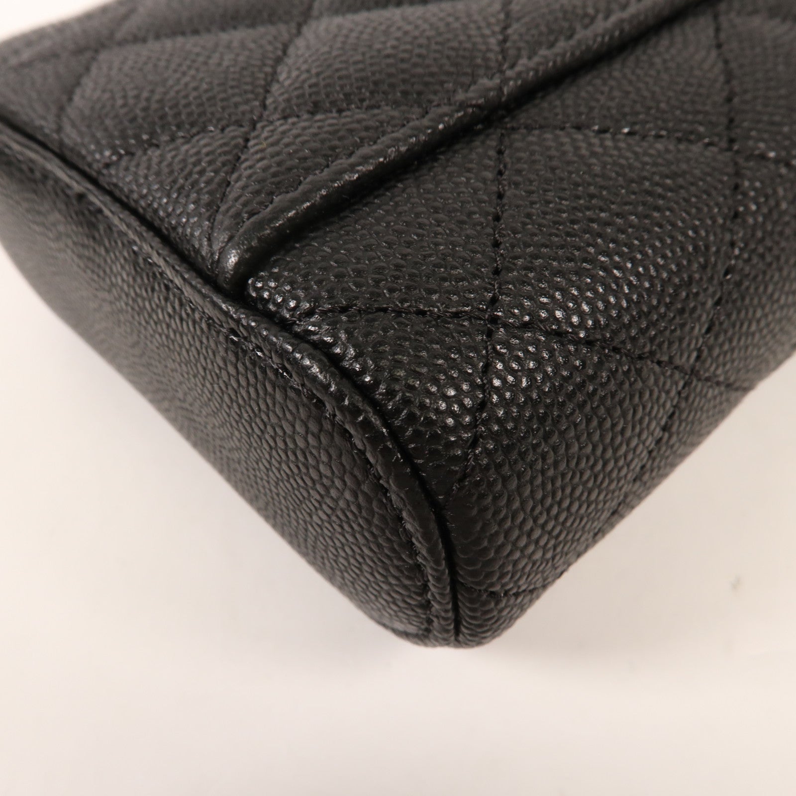 CHANEL 牛皮皮革Mini Gigarette Box金扣鏈帶肩背袋