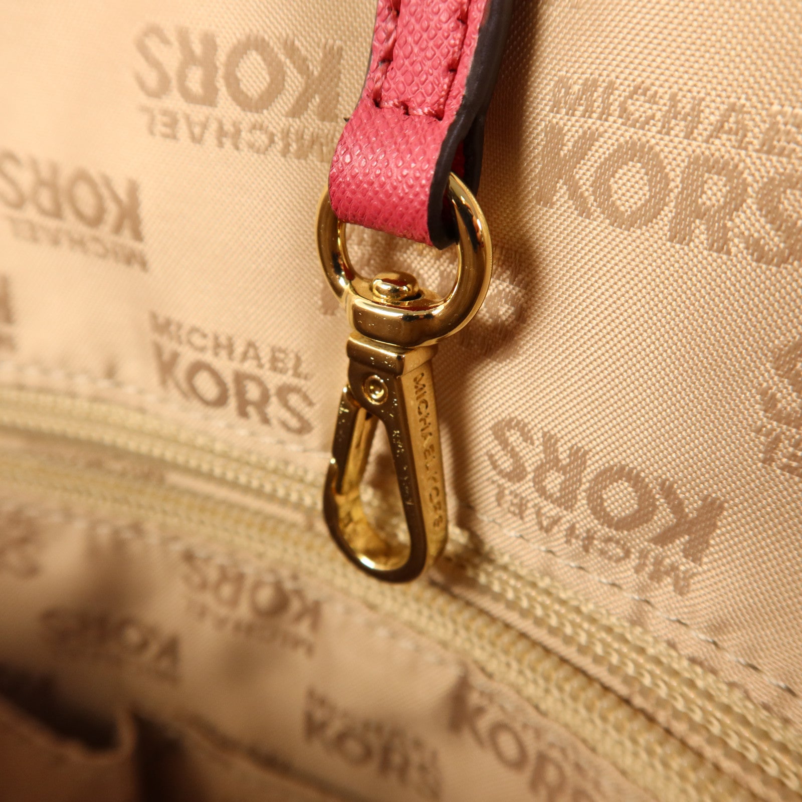 Michael Kors 【激減優惠】牛皮皮革Shoulder Bag金扣肩背袋