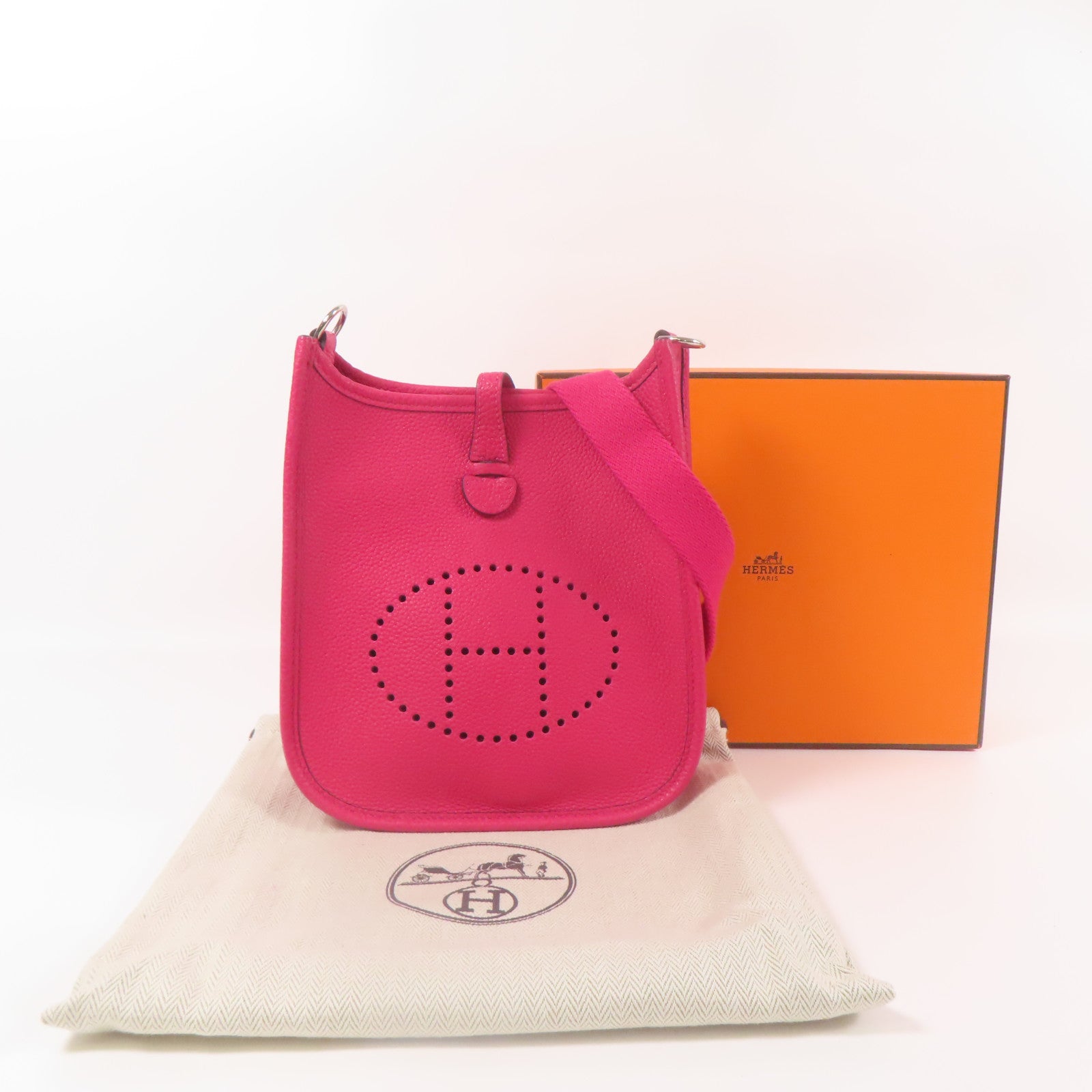 HERMES Clemence皮革Evelyne TPM銀扣肩背袋