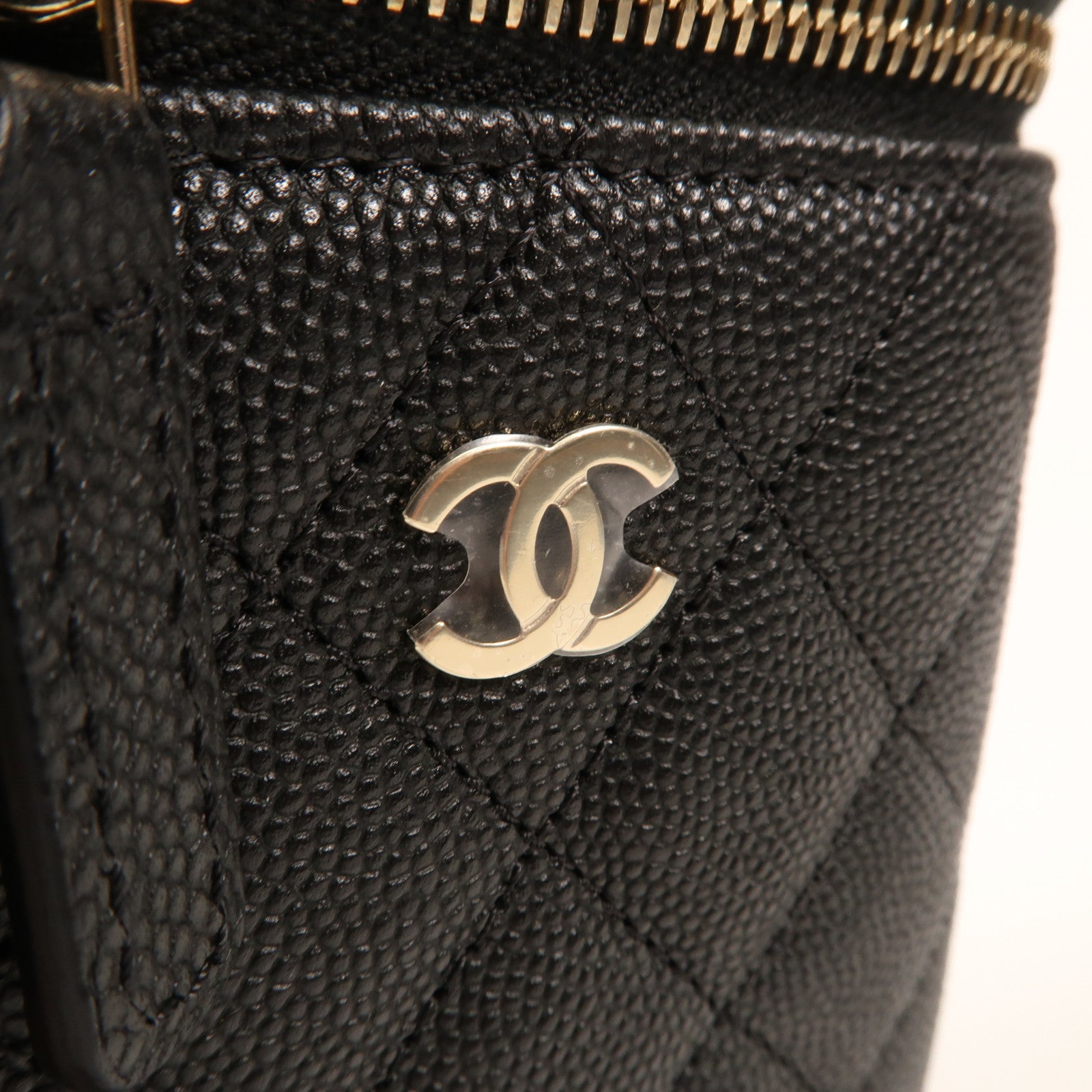 CHANEL 牛皮皮革Mini Gigarette Box金扣鏈帶肩背袋
