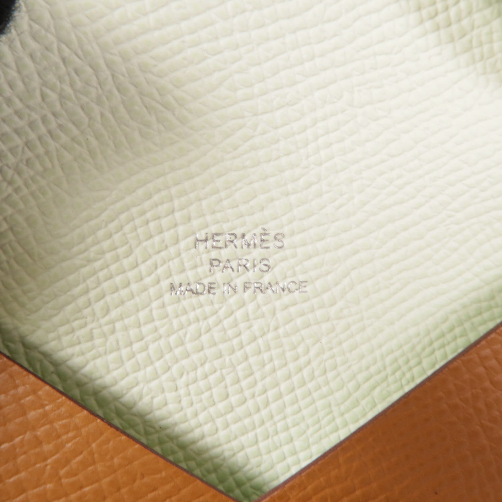 HERMES Epsom皮革Calvi銀扣卡片套Gold