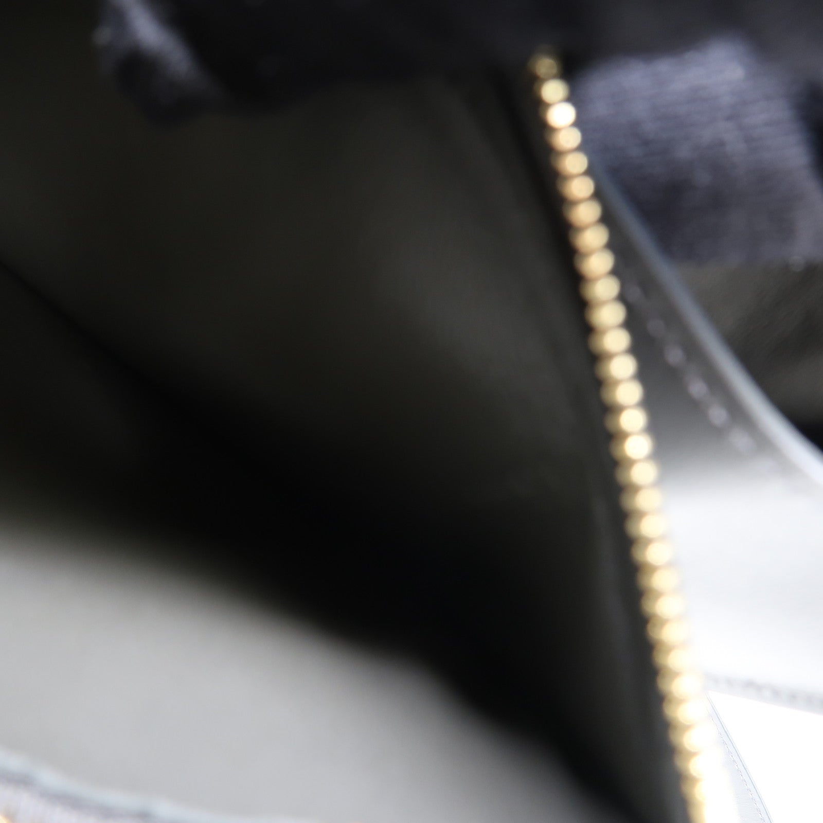 CELINE 牛皮皮革Classic Box金扣肩背袋