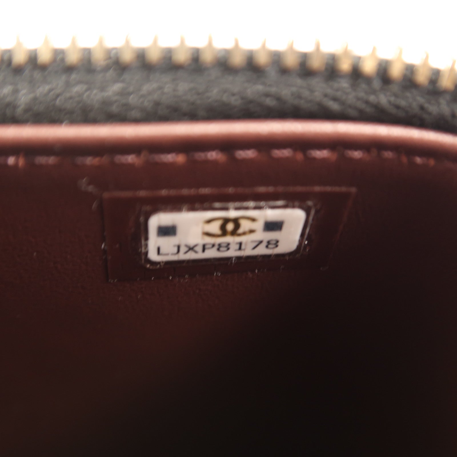 CHANEL 牛皮皮革Mini Gigarette Box金扣鏈帶肩背袋