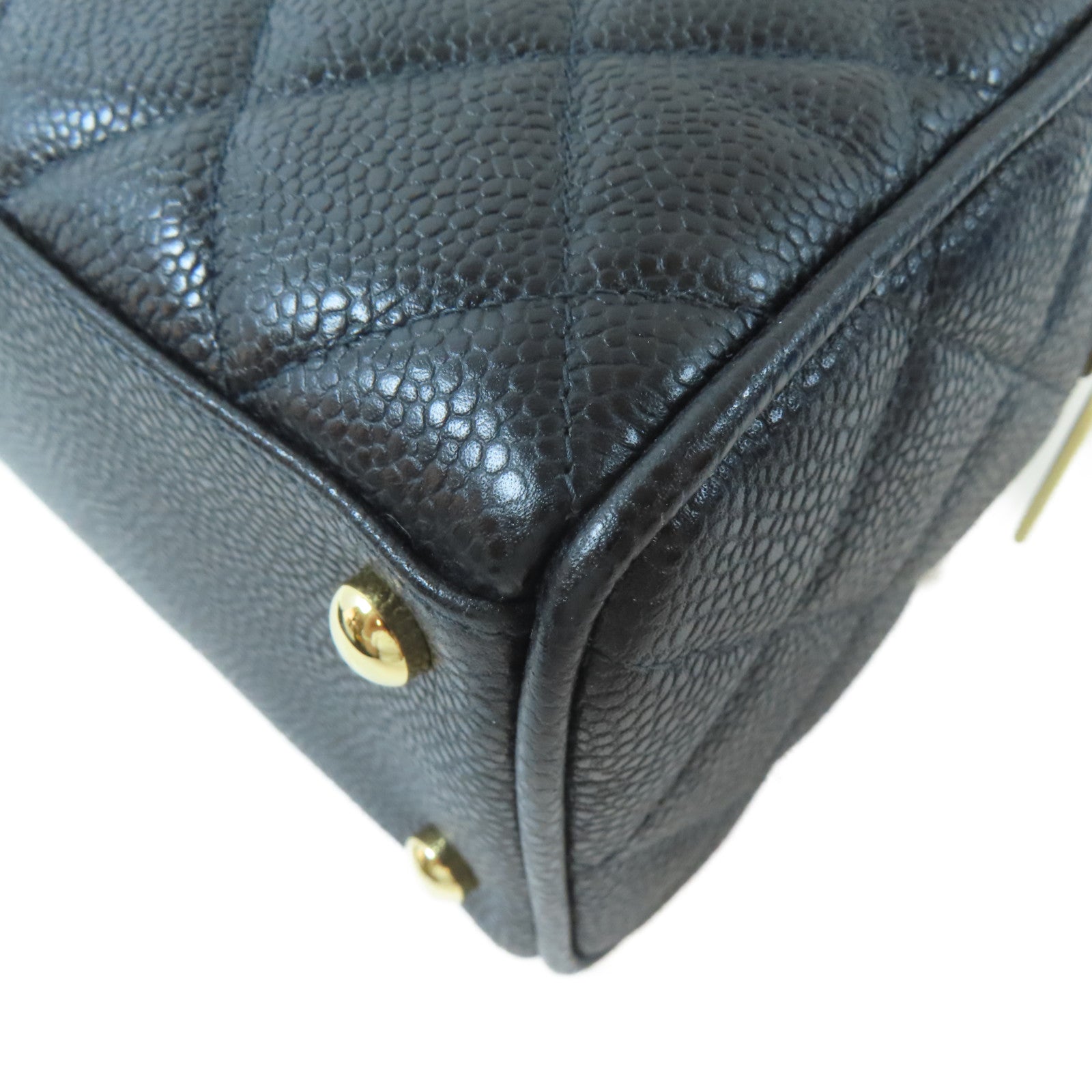 CHANEL Caviar皮革Handbag金扣手挽袋黑色