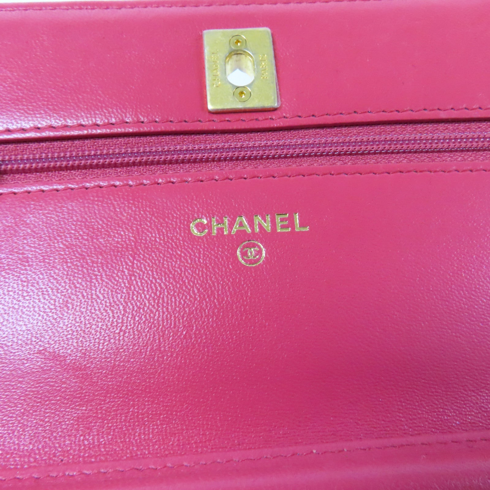 CHANEL 【激減優惠】菱格羊皮皮革WOC金扣鏈帶肩背袋粉紅色