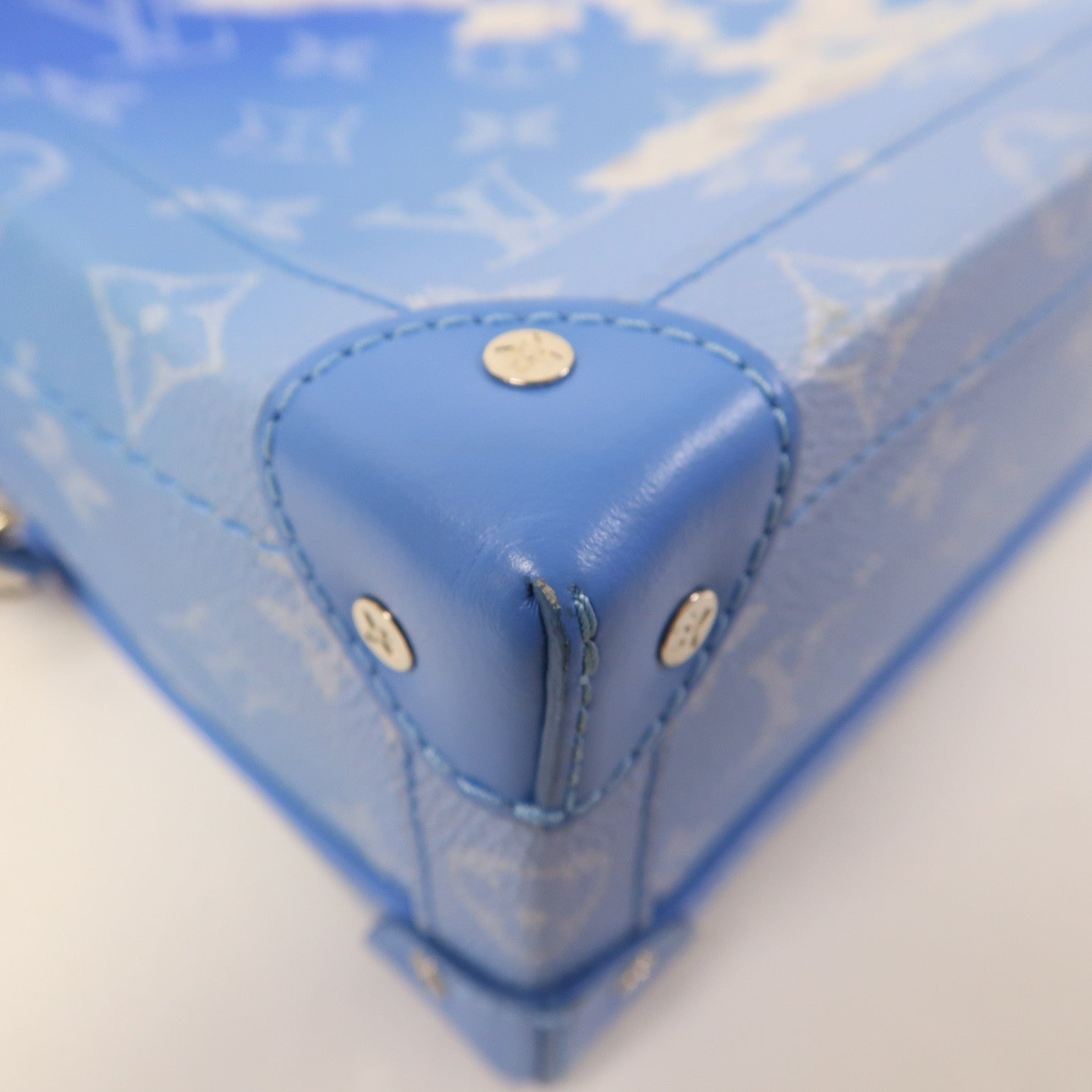 LOUIS VUITTON Monogram Clouds Soft Trunk銀扣肩背袋藍色