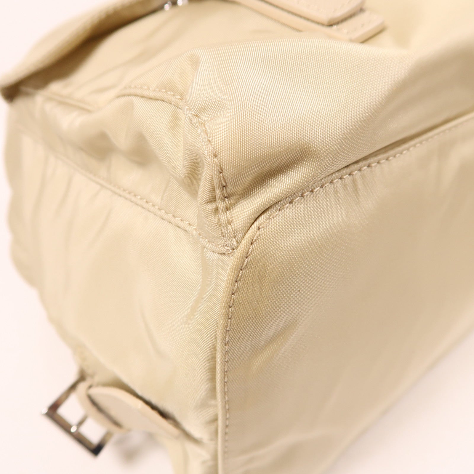 PRADA 尼龍Backpack銀扣背包