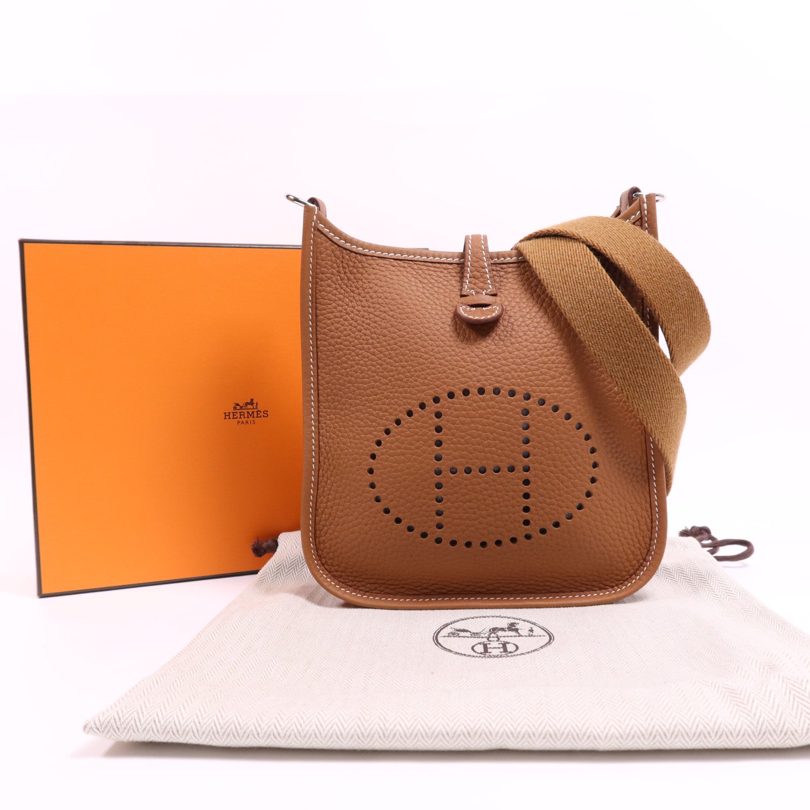 HERMES Clemence皮革Evelyne TPM銀扣肩背袋Gold