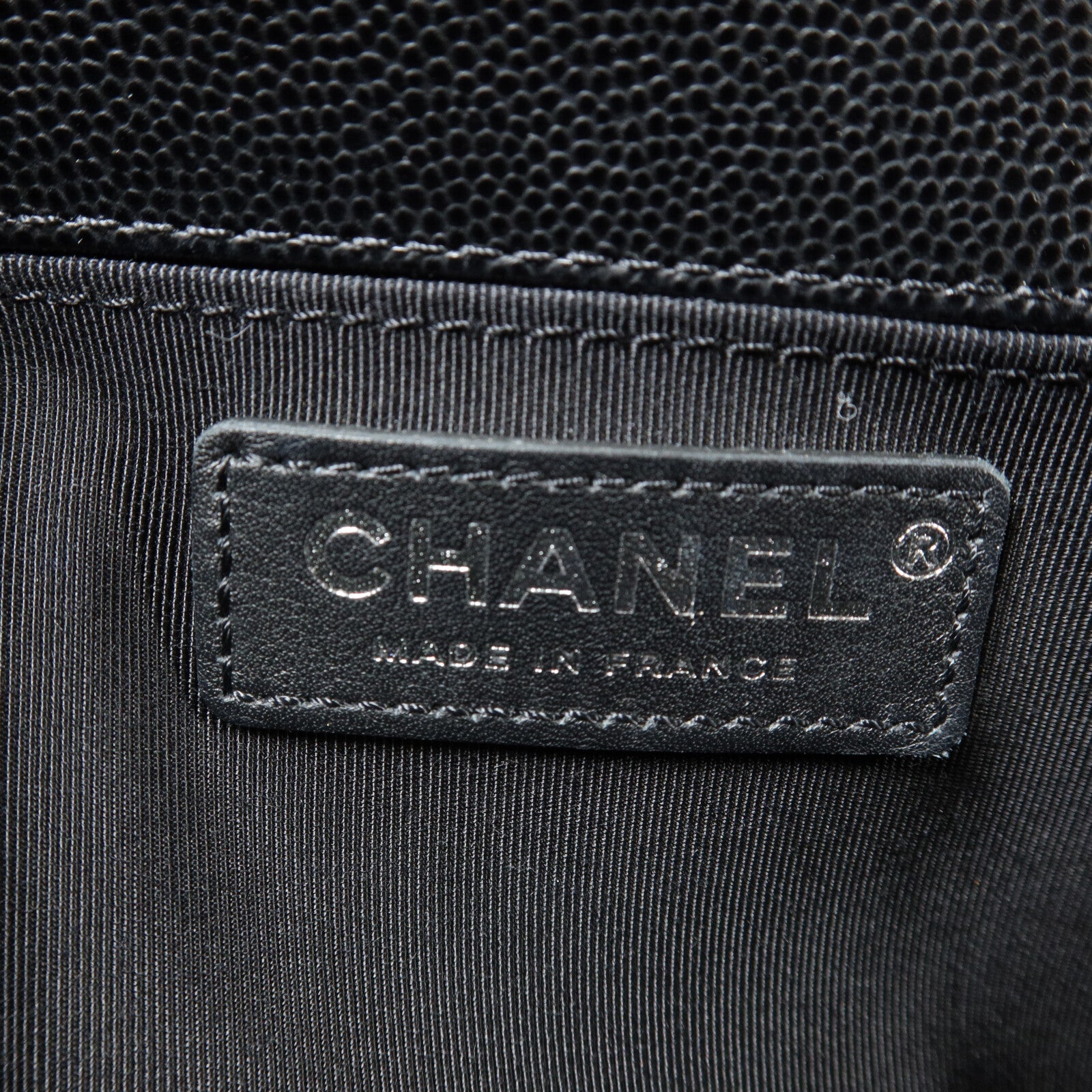 CHANEL 牛皮皮革Boy 25鏈帶肩背袋