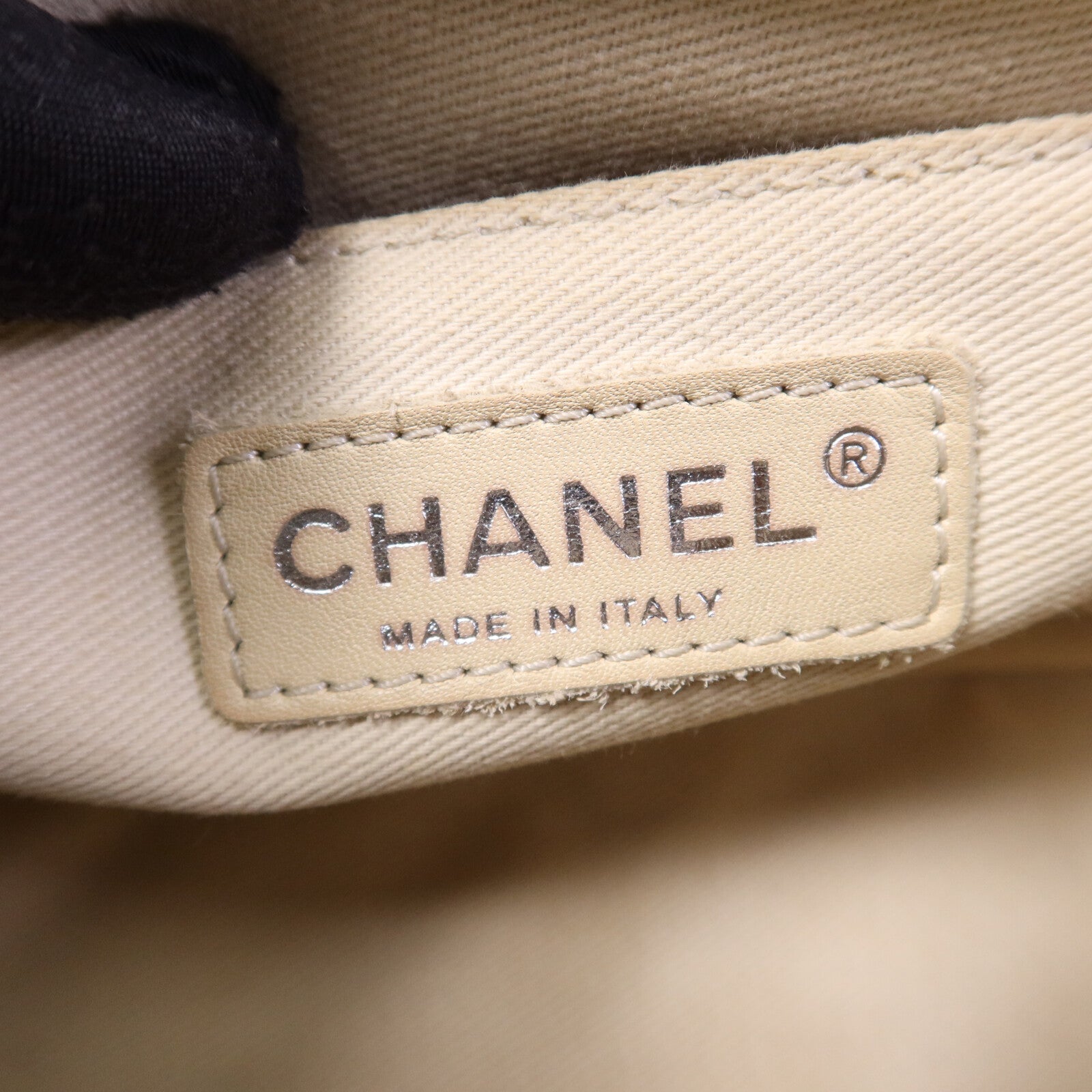 CHANEL 牛皮皮革Chain Shoulder Bag銀扣鏈帶肩背袋