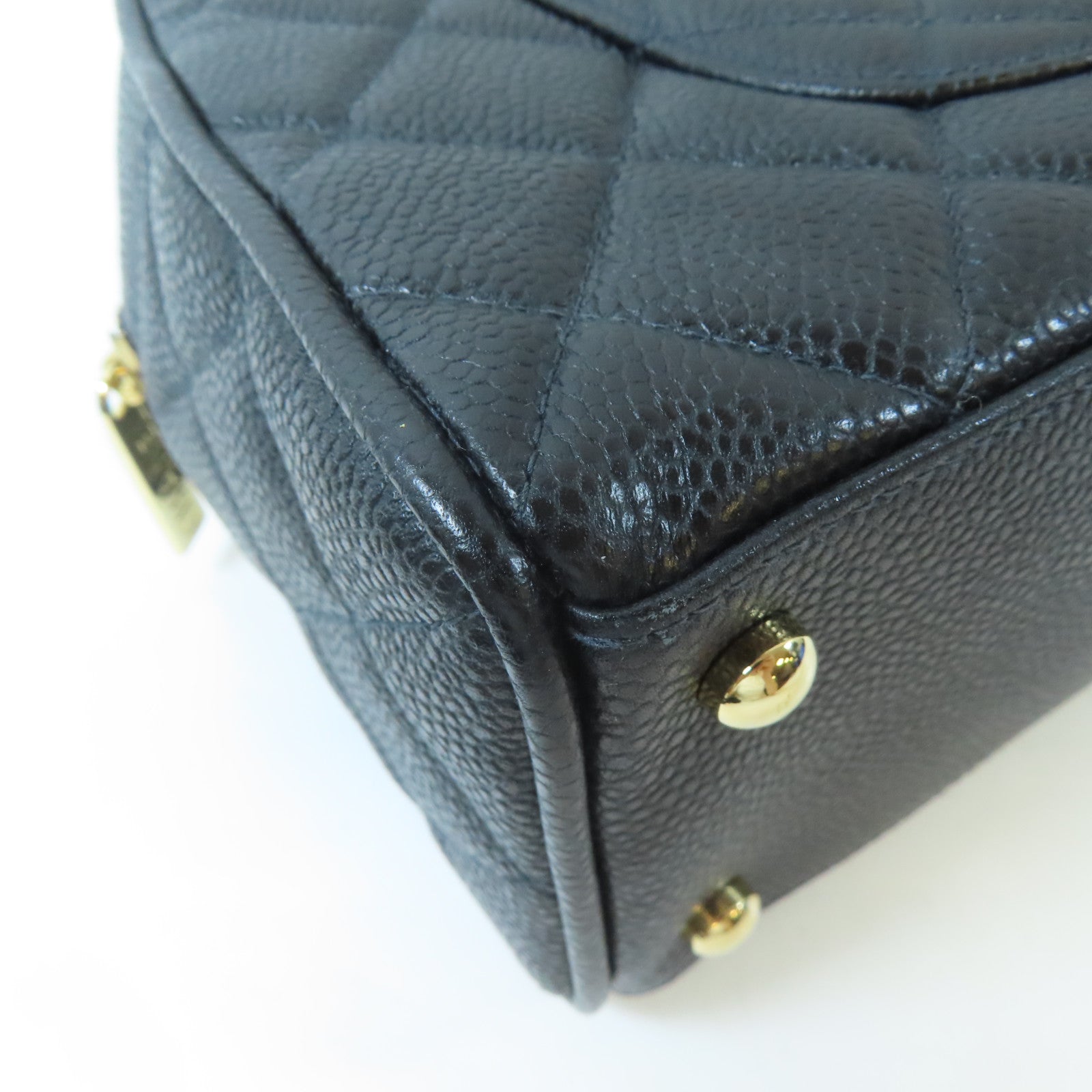 CHANEL Caviar皮革Handbag金扣手挽袋黑色