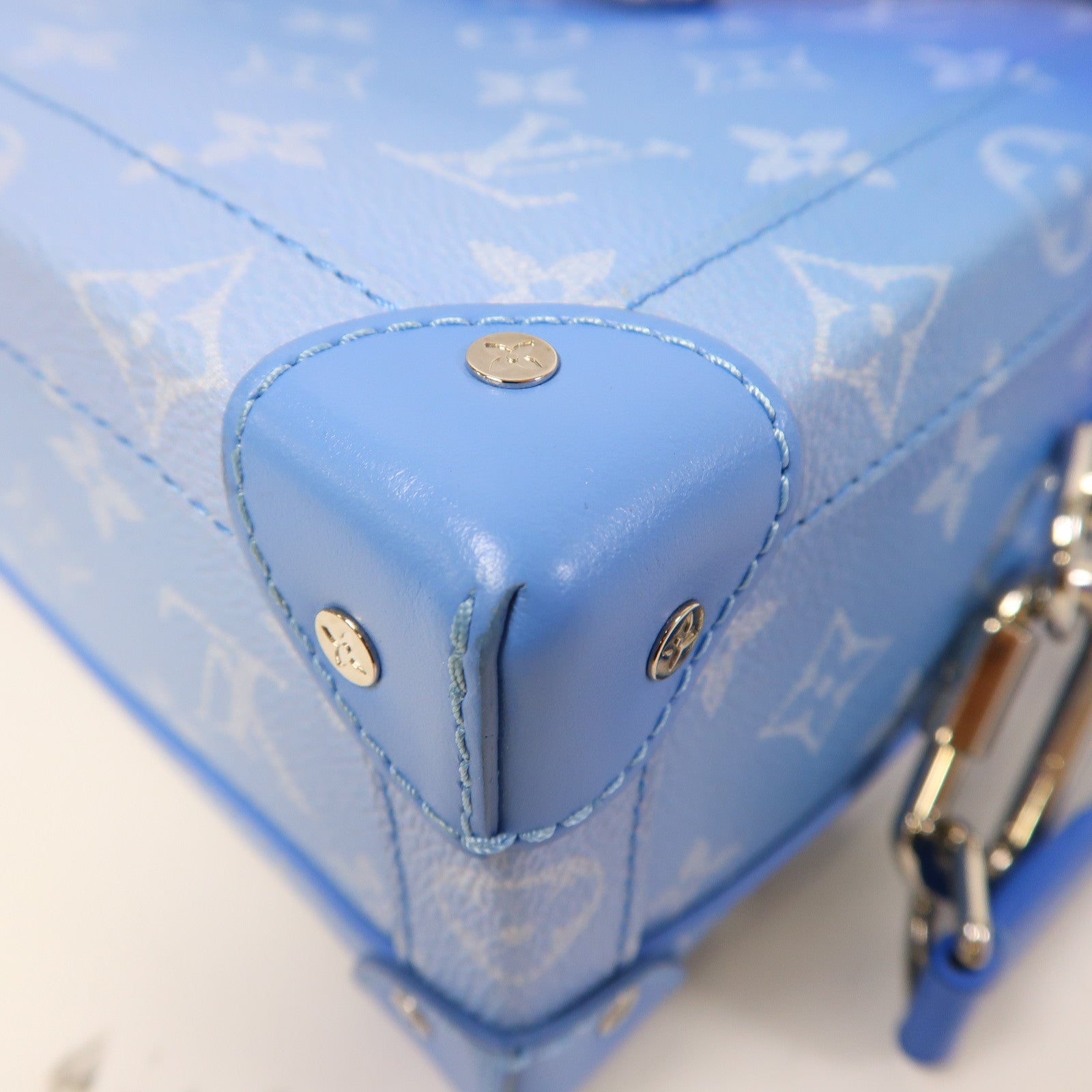 LOUIS VUITTON Monogram Clouds Soft Trunk銀扣肩背袋藍色