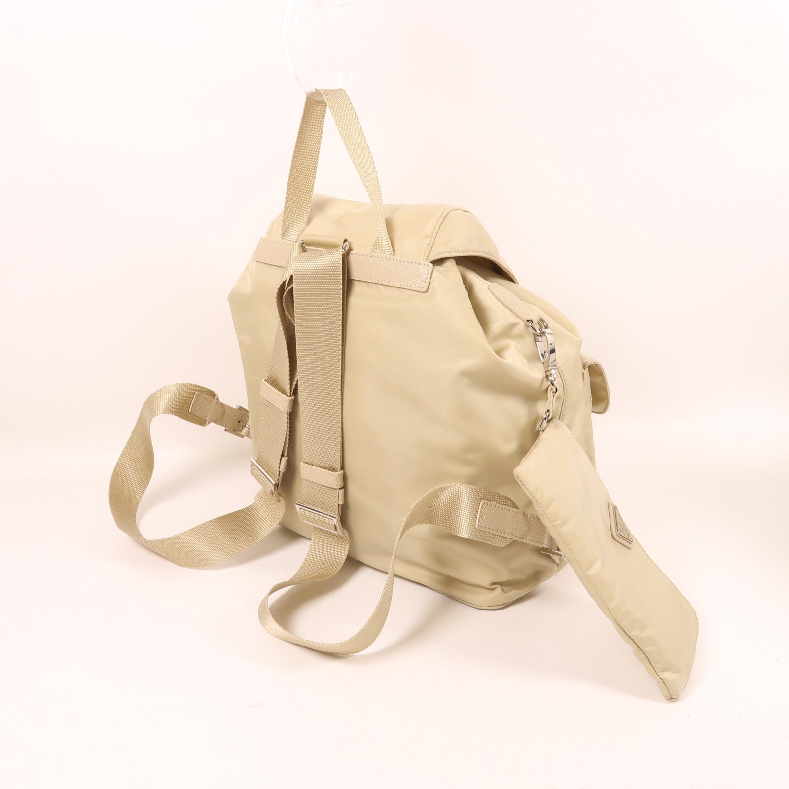 PRADA 尼龍Backpack銀扣背包
