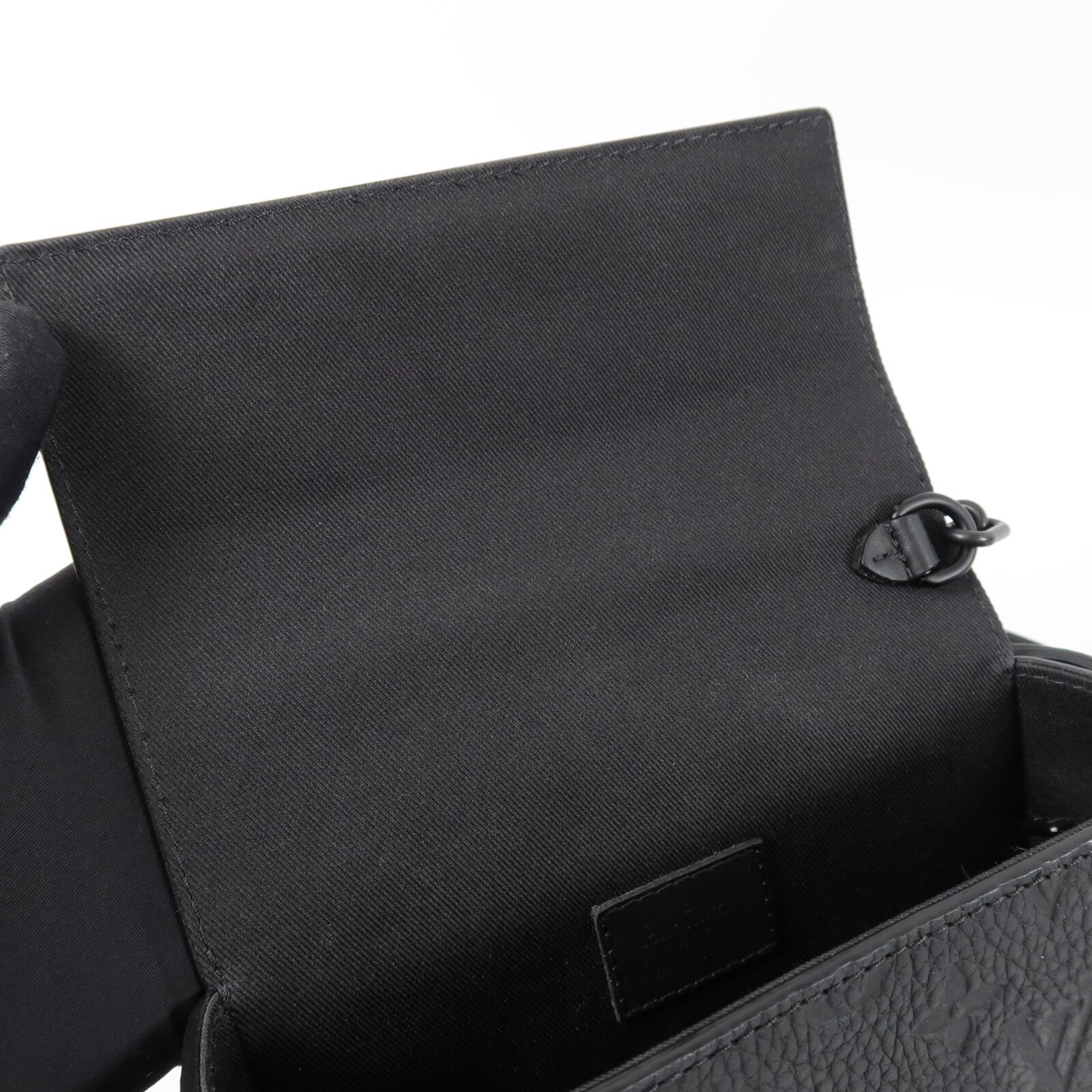 LOUIS VUITTON Monogram Taurillon Steamer Wearable Wallet扣肩背袋
