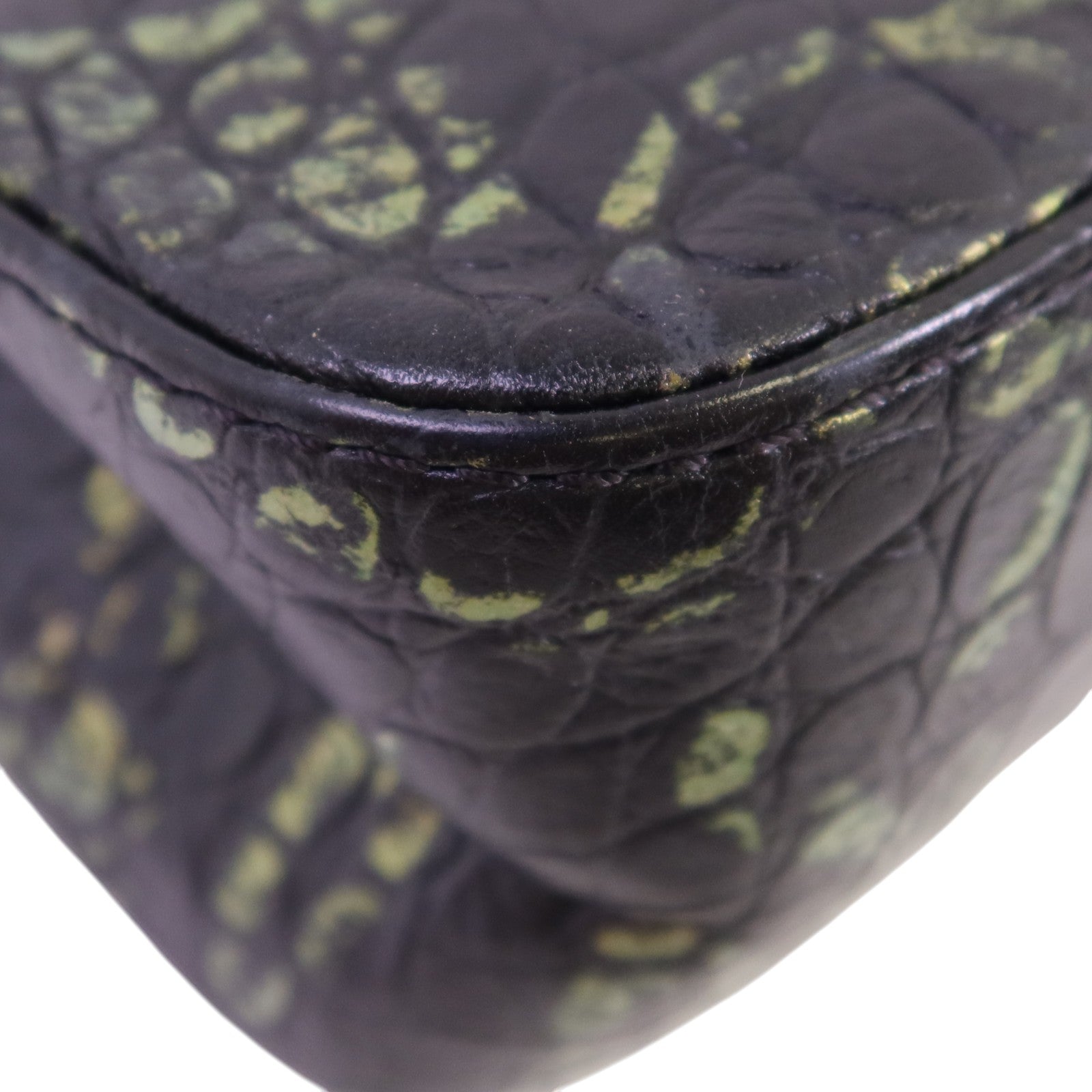 CHANEL 牛皮皮革2.55 Graffiti Reissue金扣鏈帶肩背袋