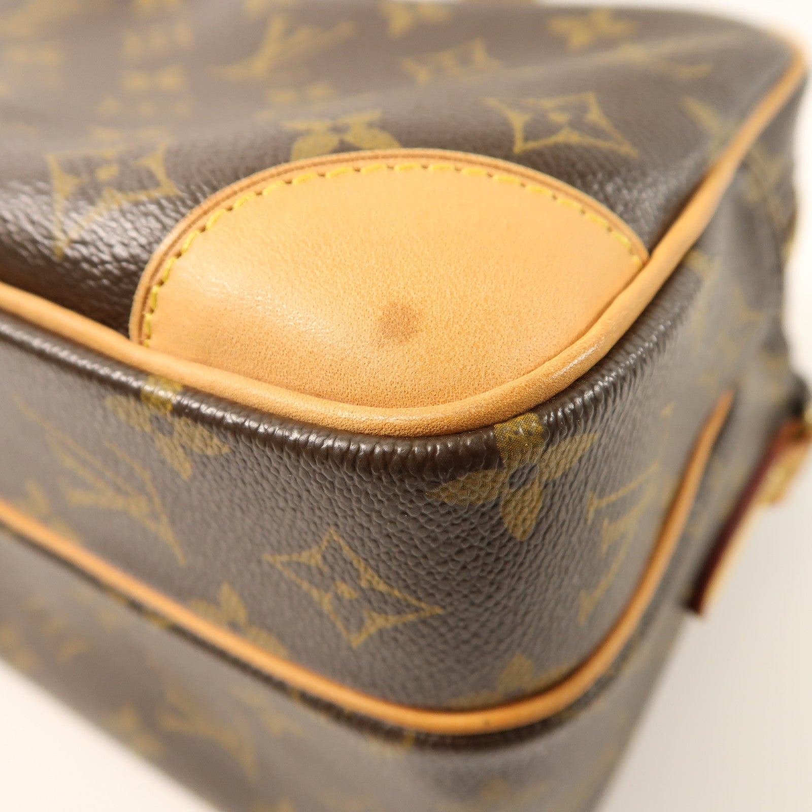 LOUIS VUITTON Monogram Nile金扣肩背袋
