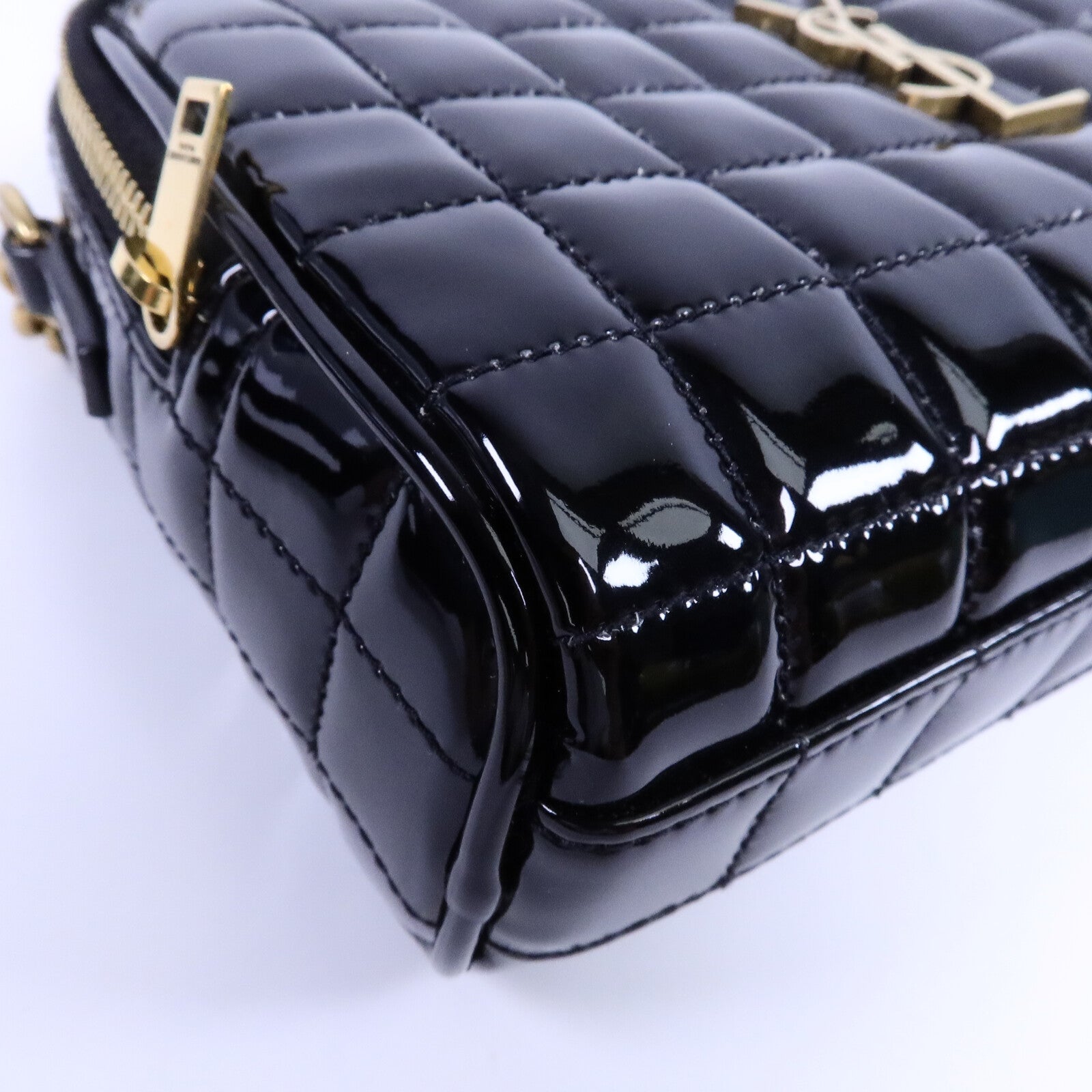 SAINT LAURENT 漆皮皮革Mini Cassandre Camera Bag鏈帶肩背袋
