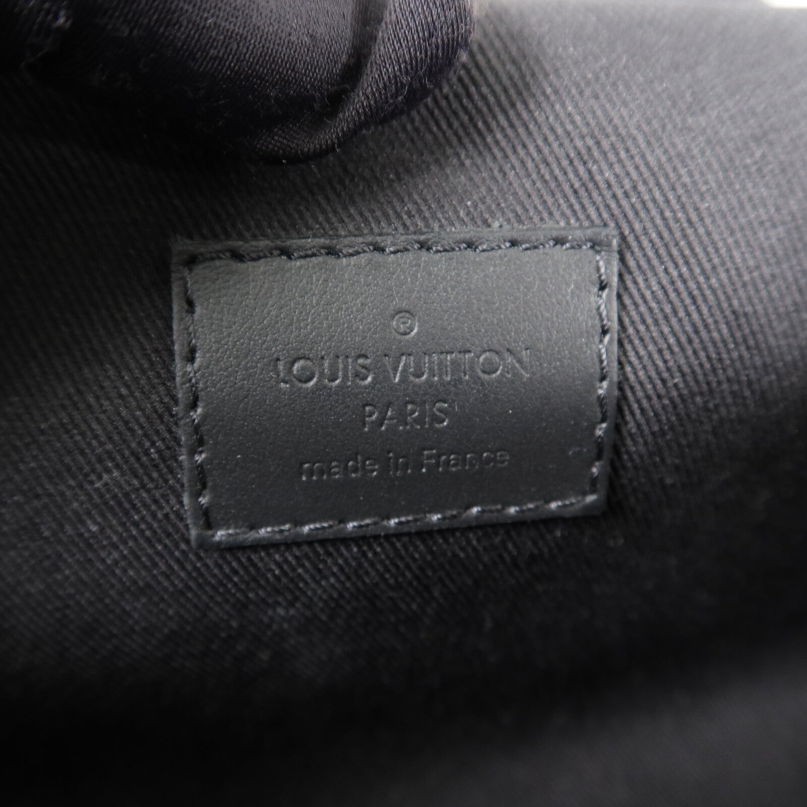 LOUIS VUITTON Monogram Taurillon Steamer Wearable Wallet扣肩背袋