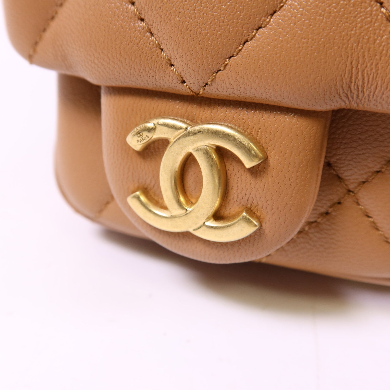 CHANEL 牛皮皮革Hobo Bag金扣鏈帶肩背袋