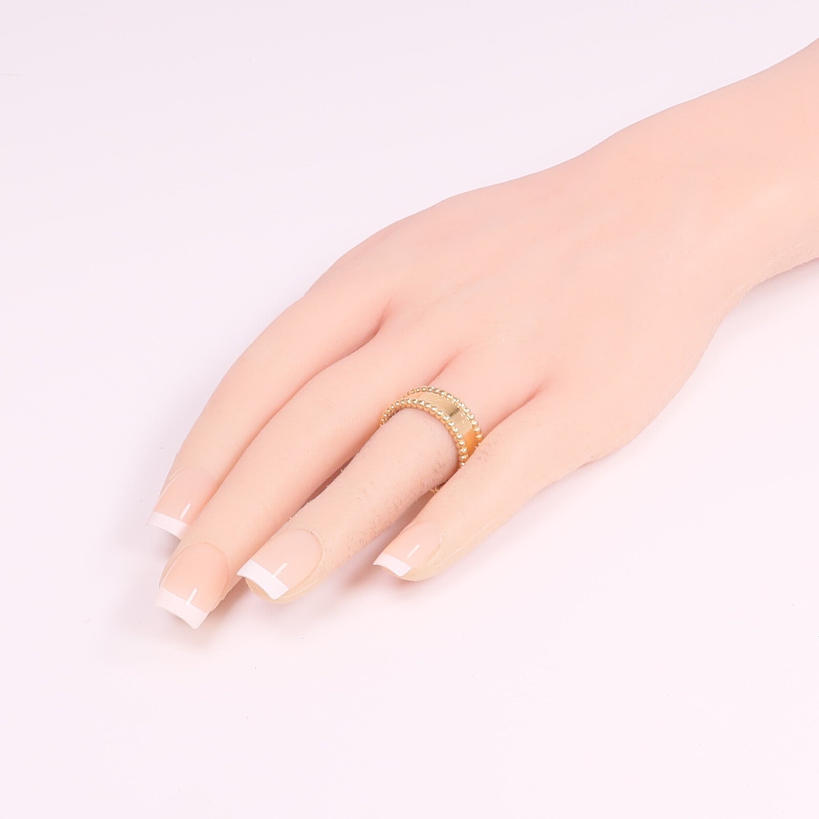Van Cleef & Arpels 18K玫瑰金Perlee Signature戒指