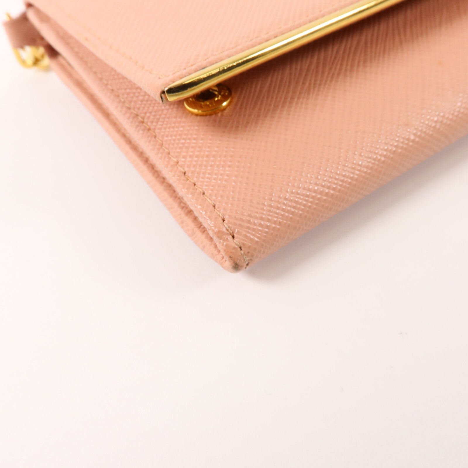 PRADA Saffiano皮革Wallet On Chain鏈帶肩背袋