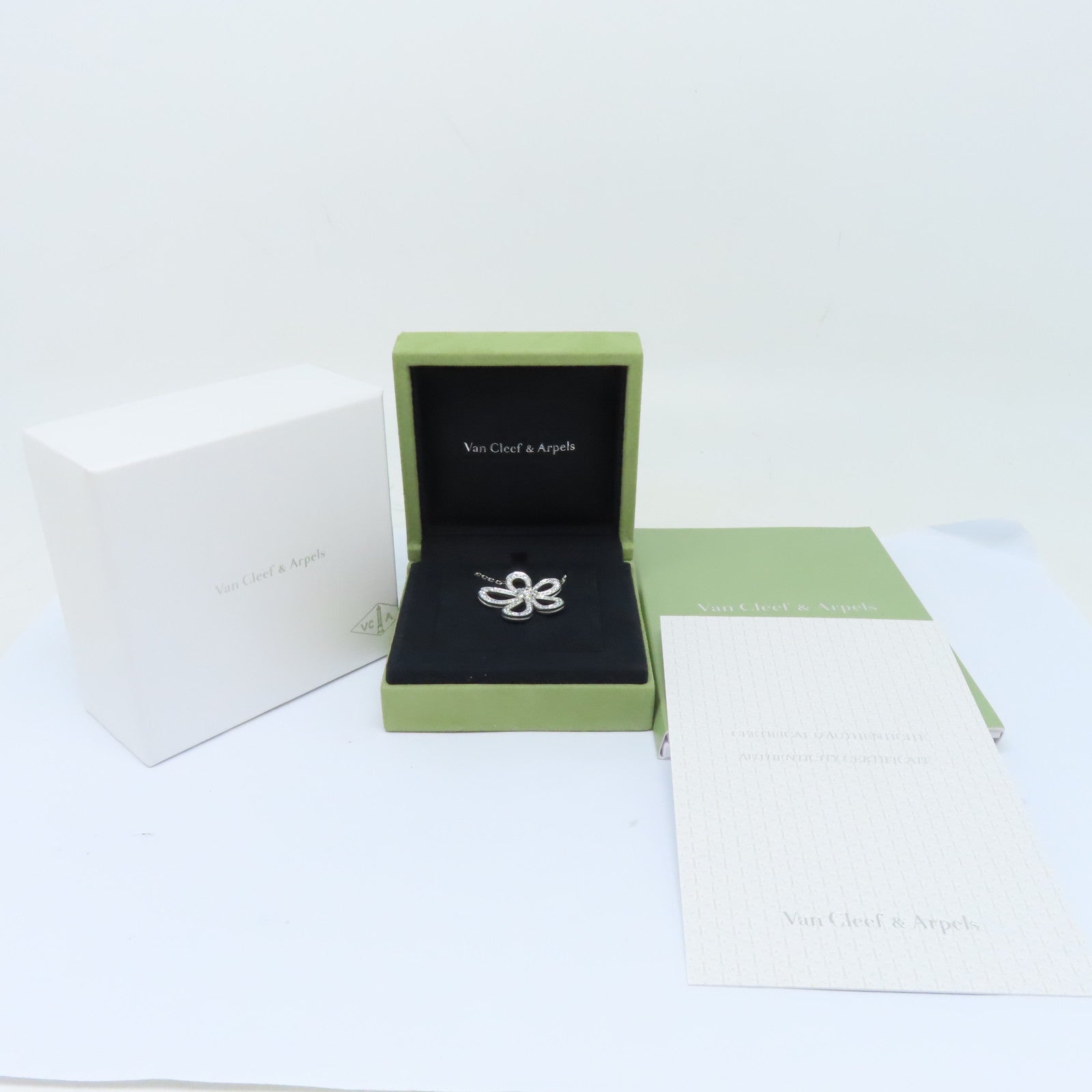 Van Cleef & Arpels 【激減優惠】18K白金Flowerlace Necklace項鍊