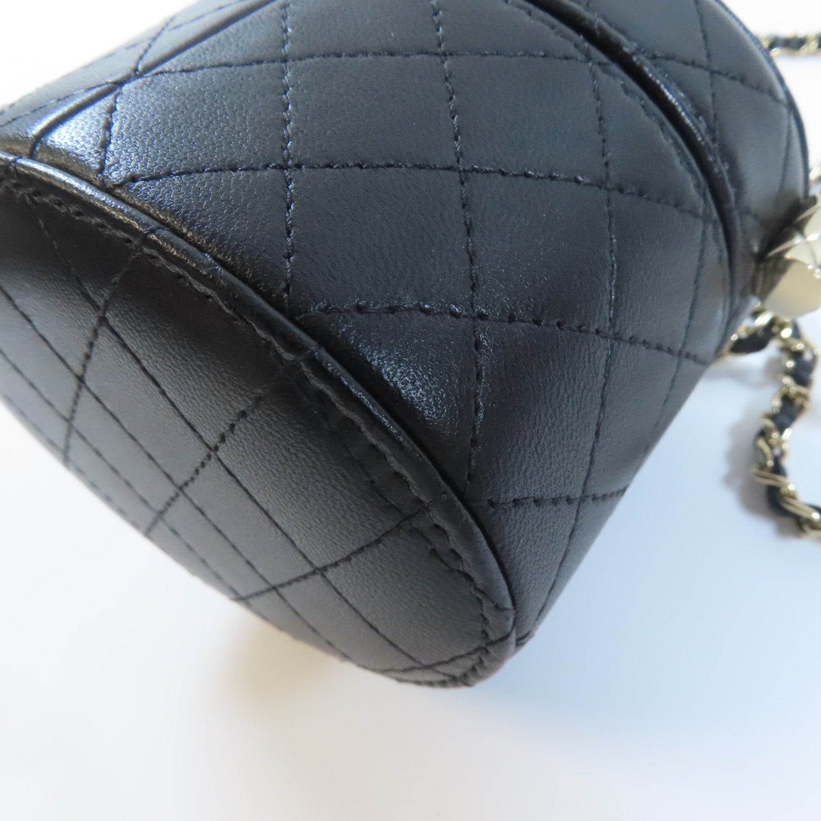 CHANEL 【激減優惠】菱格牛皮皮革Chain Shoulder金扣鏈帶肩背袋黑色