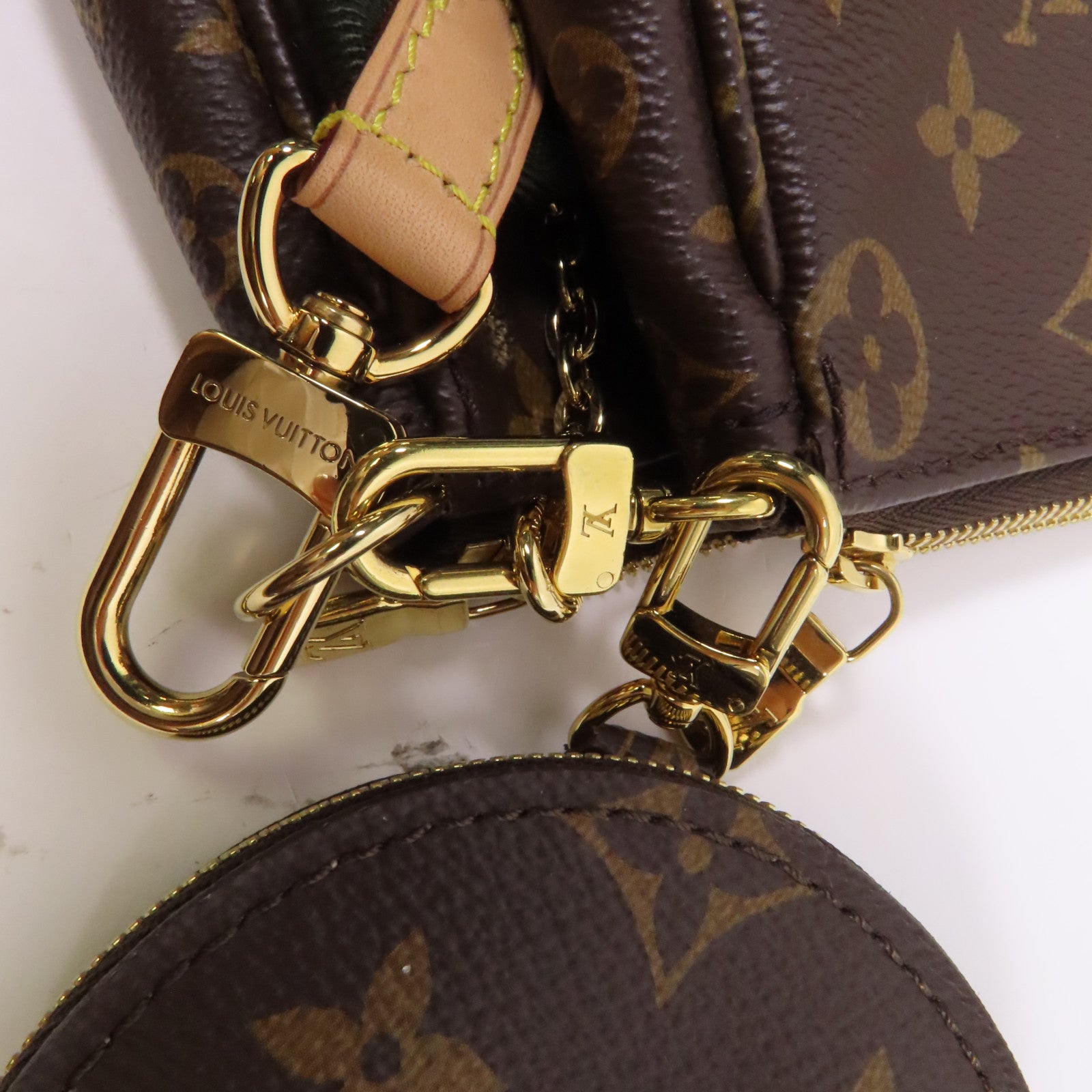 LOUIS VUITTON Monogram Multi Pochette Accessoires Shoulder Bag金扣肩背袋啡色/綠色