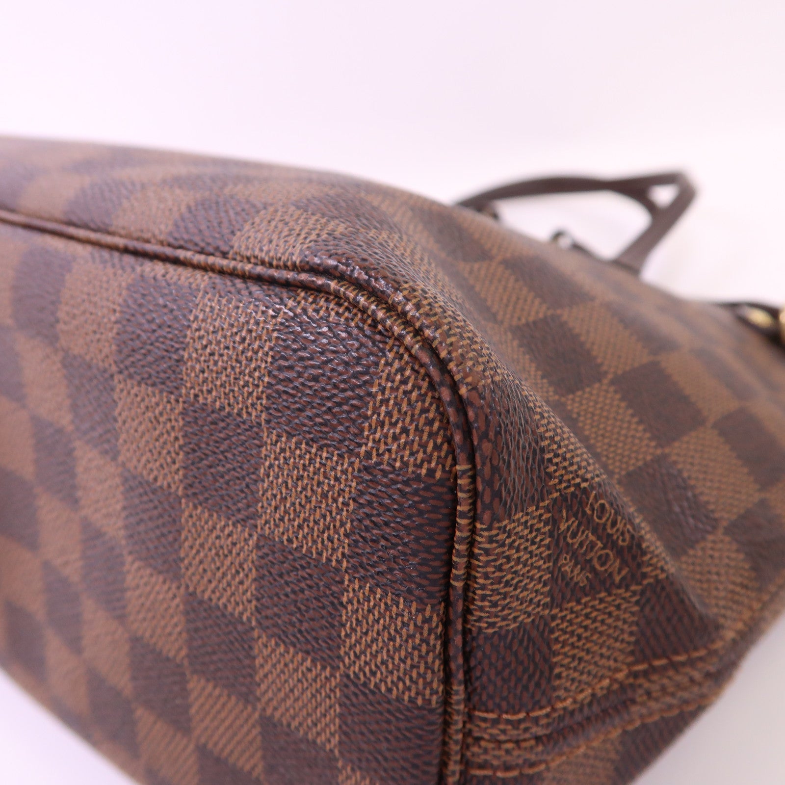 LOUIS VUITTON Damier Neverfull PM金扣手挽袋