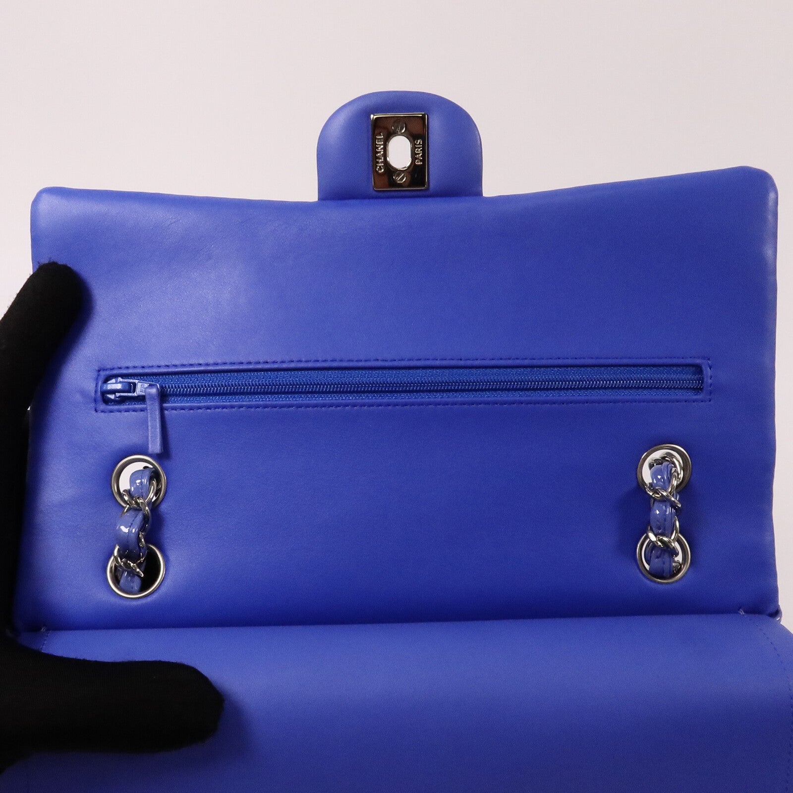 CHANEL 漆皮皮革Classic 25鏈帶手挽肩背兩用袋