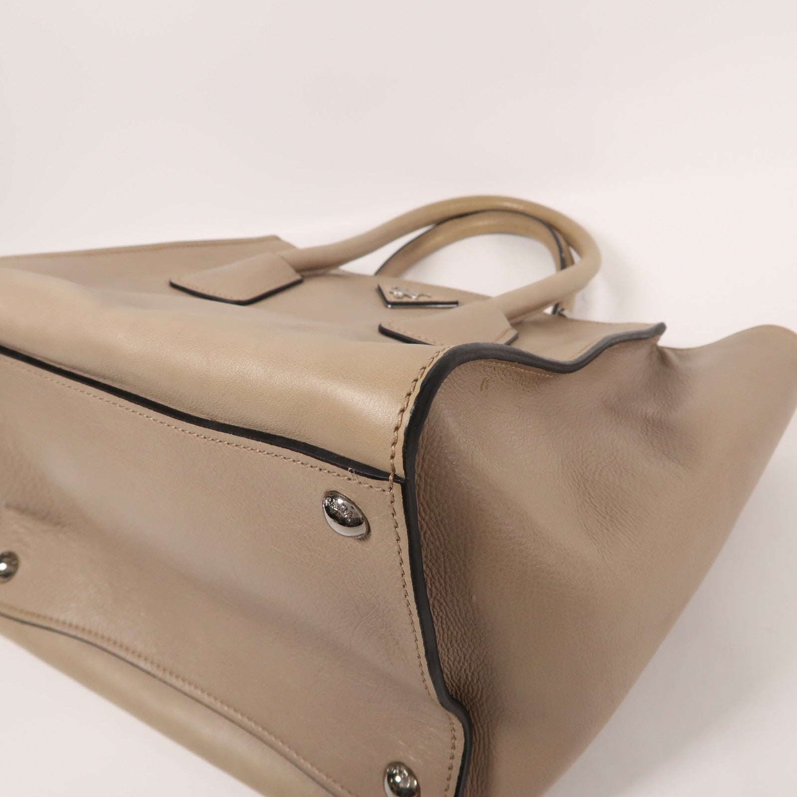 PRADA 牛皮皮革2Way Shoulder銀扣手挽肩背兩用袋