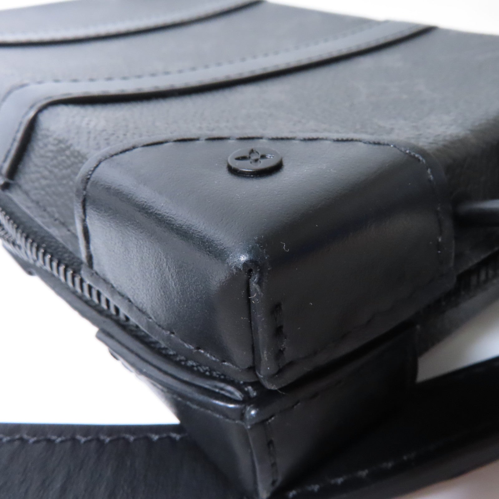 LOUIS VUITTON 【激減優惠】Monogram Eclipse Soft Trunk肩背袋黑色