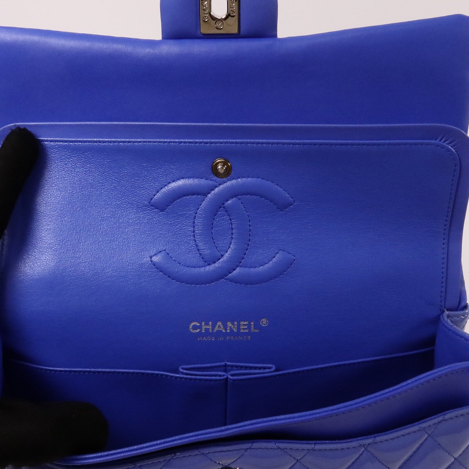 CHANEL 漆皮皮革Classic 25鏈帶手挽肩背兩用袋