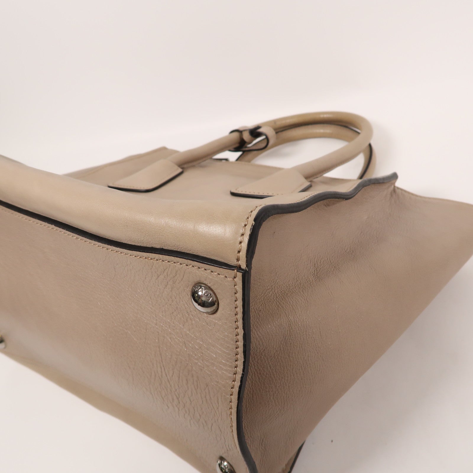 PRADA 牛皮皮革2Way Shoulder銀扣手挽肩背兩用袋