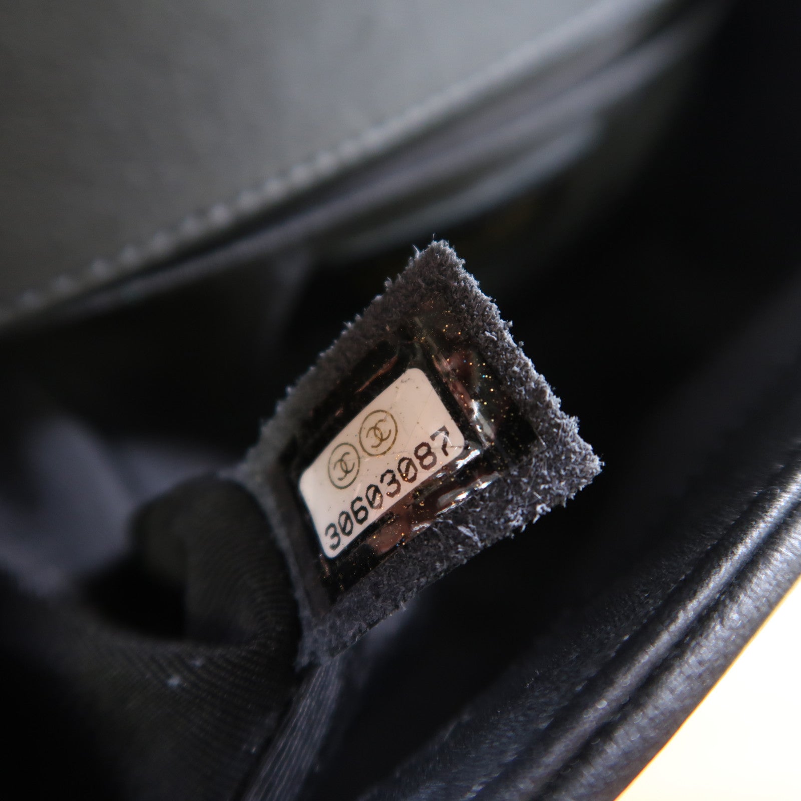 CHANEL 羊皮皮革Boy Chanel 20金扣肩背袋黑色