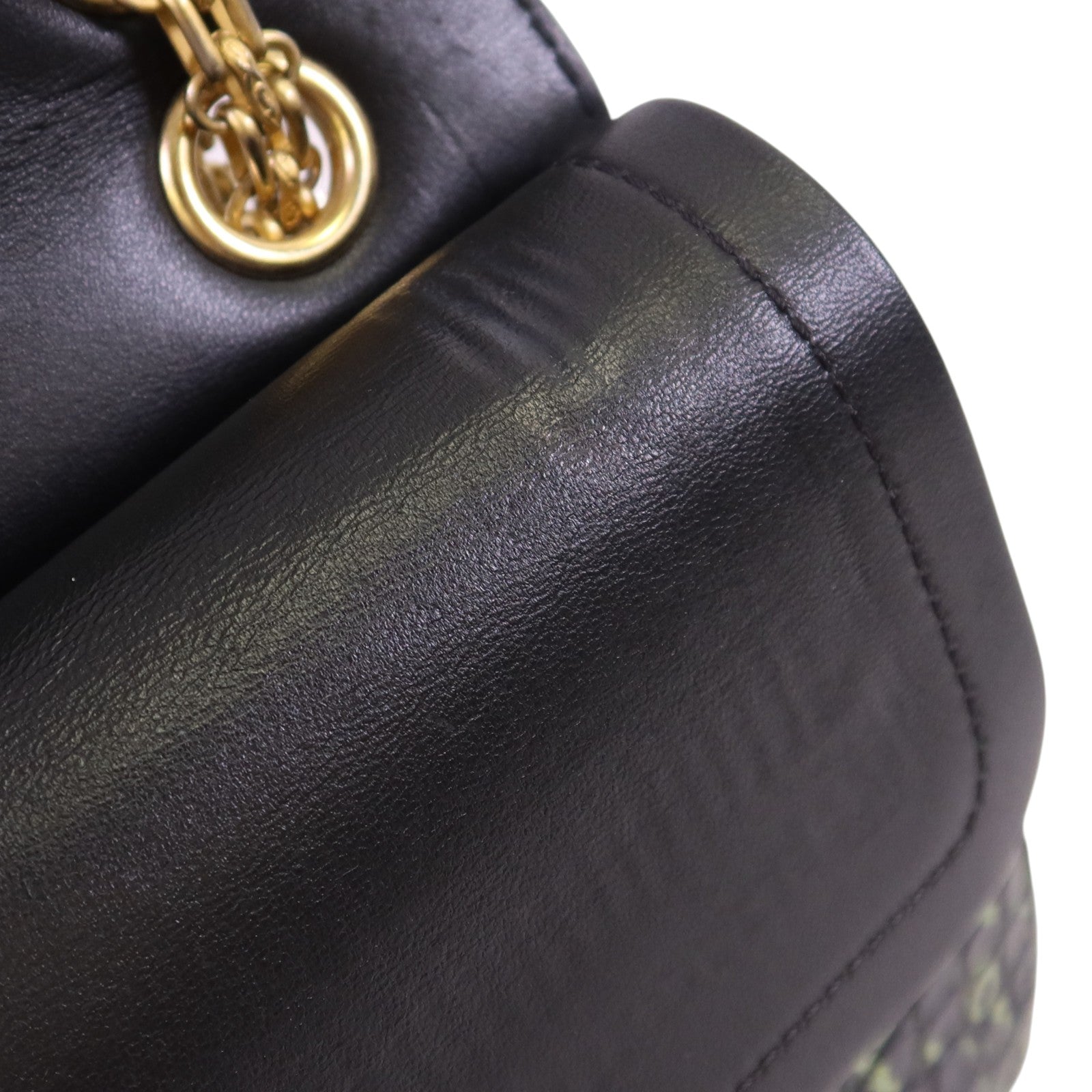 CHANEL 牛皮皮革2.55 Graffiti Reissue金扣鏈帶肩背袋