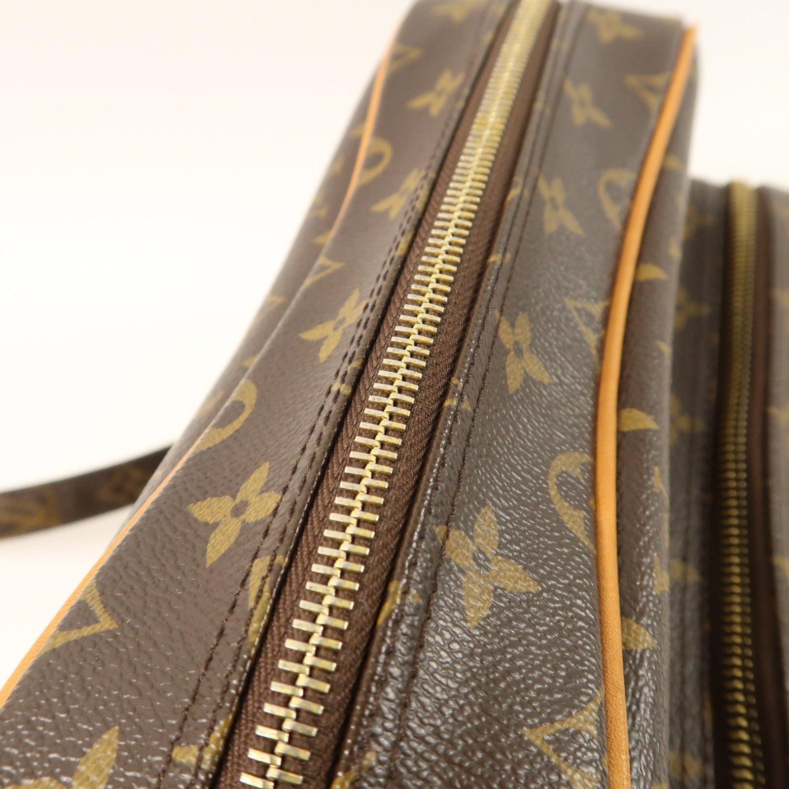 LOUIS VUITTON Monogram Nile金扣肩背袋