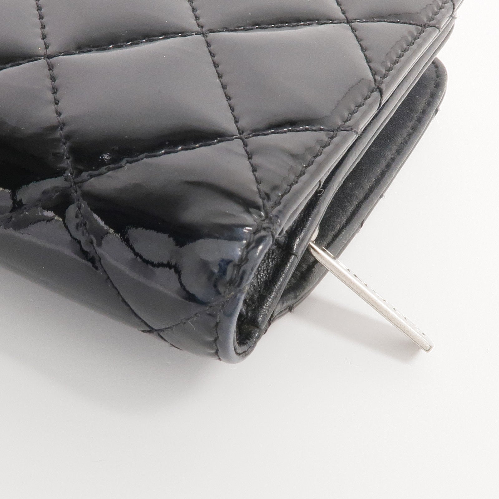 CHANEL 漆皮皮革Wallet銀扣錢包