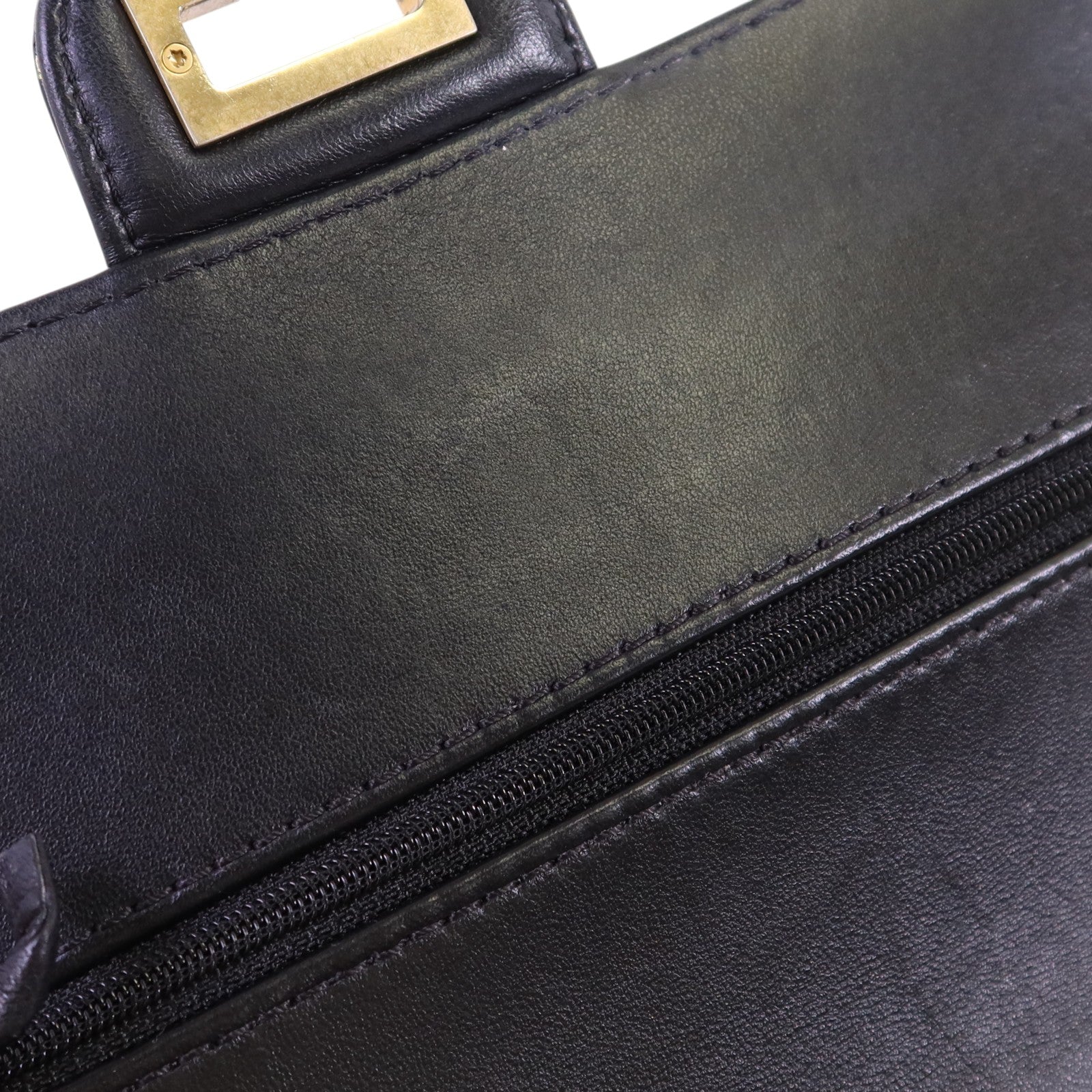 CHANEL 牛皮皮革2.55 Graffiti Reissue金扣鏈帶肩背袋