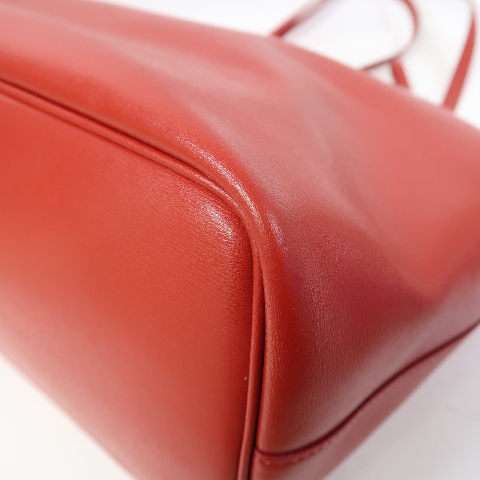 Salvatore Ferragamo 牛皮皮革Tote Bag金扣肩背袋紅色