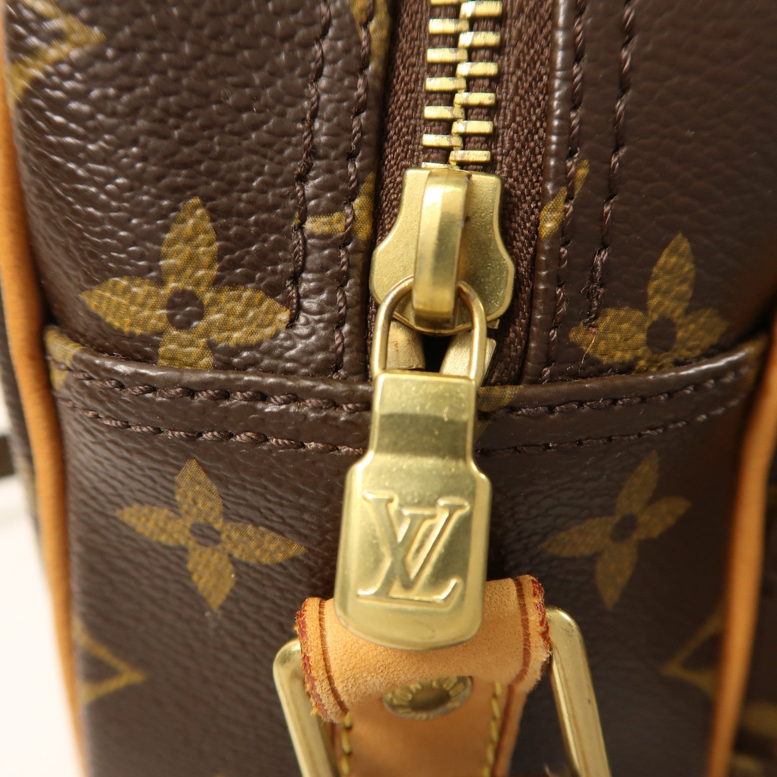 LOUIS VUITTON Monogram Nile金扣肩背袋