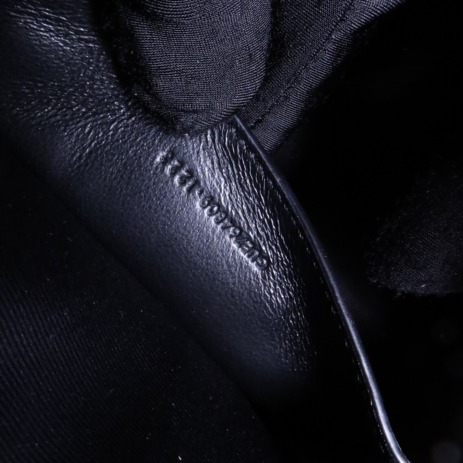 SAINT LAURENT 漆皮皮革Mini Cassandre Camera Bag鏈帶肩背袋