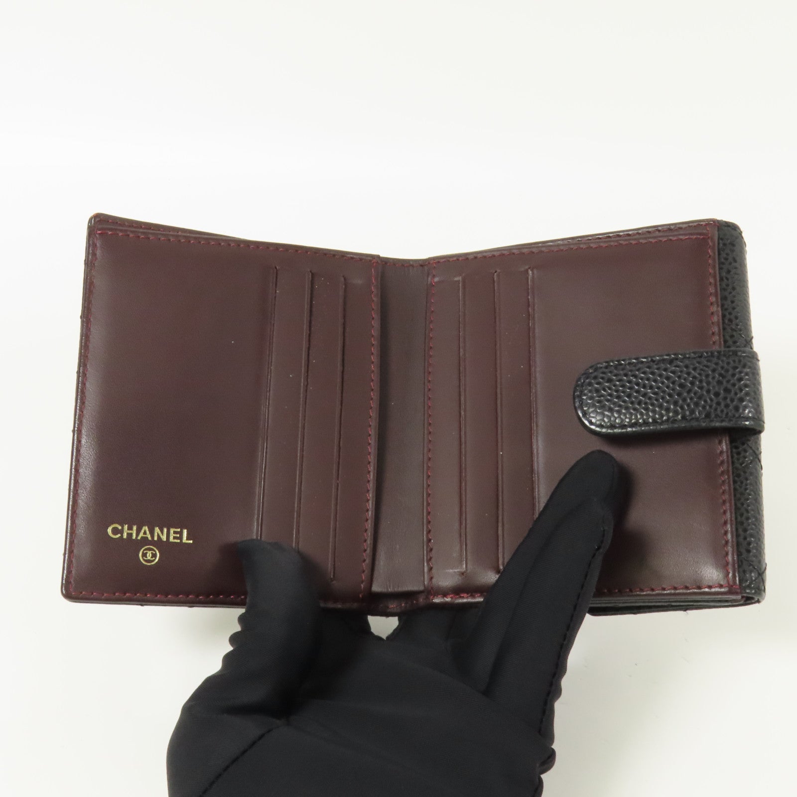 CHANEL 牛皮皮革Fold Wallet金扣錢包