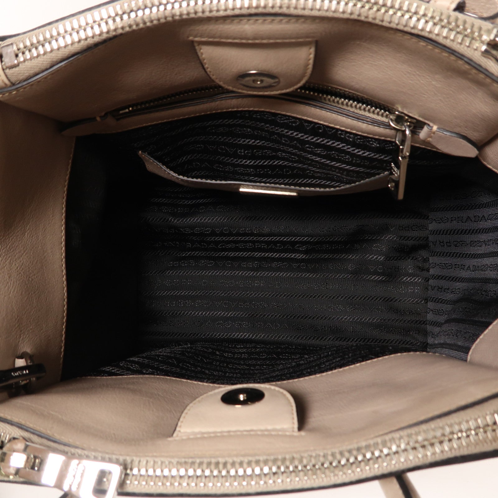 PRADA 牛皮皮革2Way Shoulder銀扣手挽肩背兩用袋