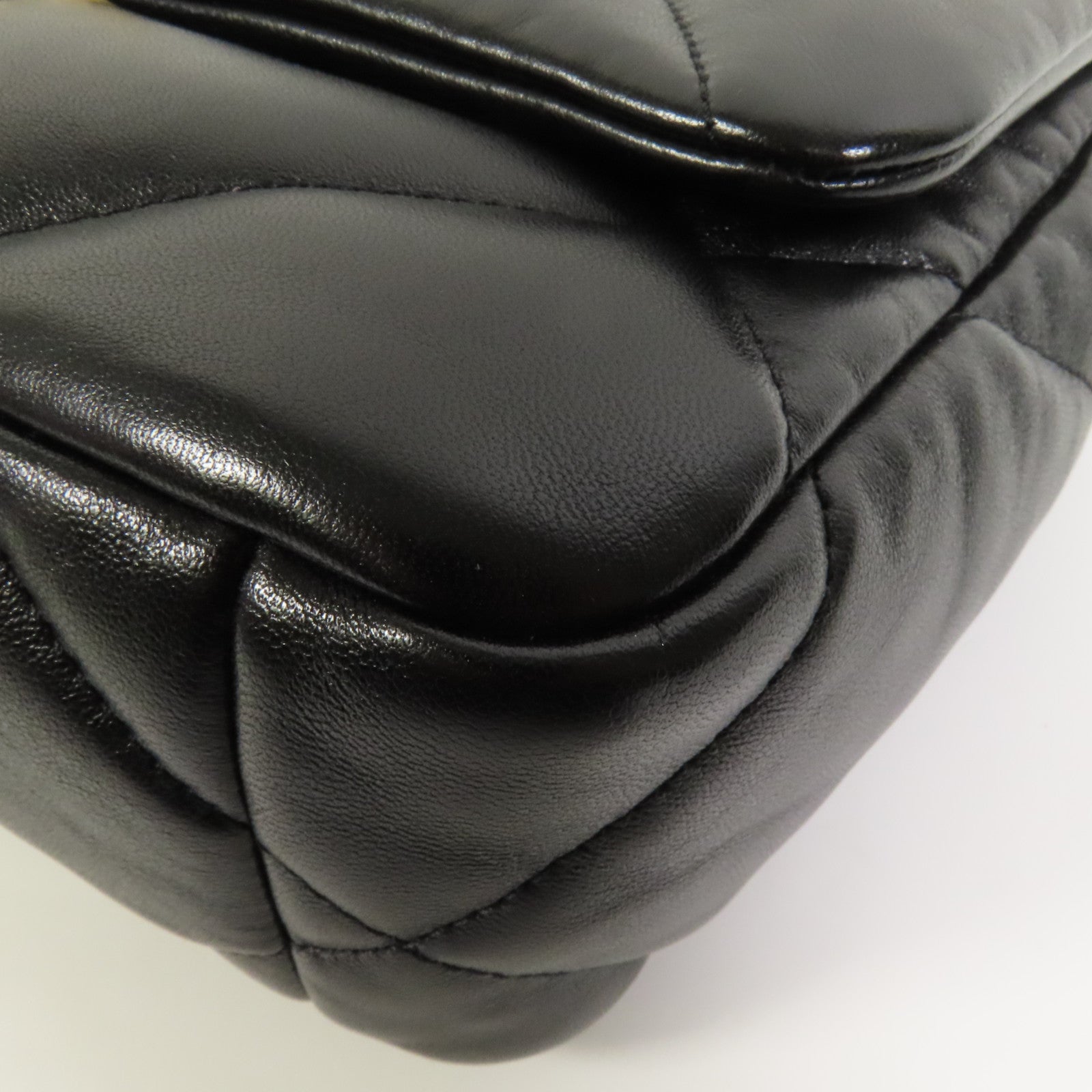 CHANEL 羊皮皮革Chanel 19 Small金扣鏈帶手挽肩背兩用袋