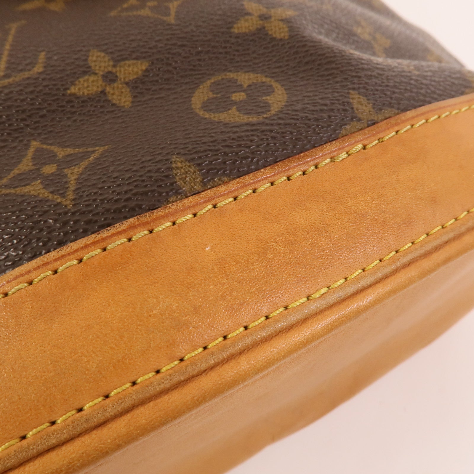 LOUIS VUITTON Monogram Lockit金扣手挽袋