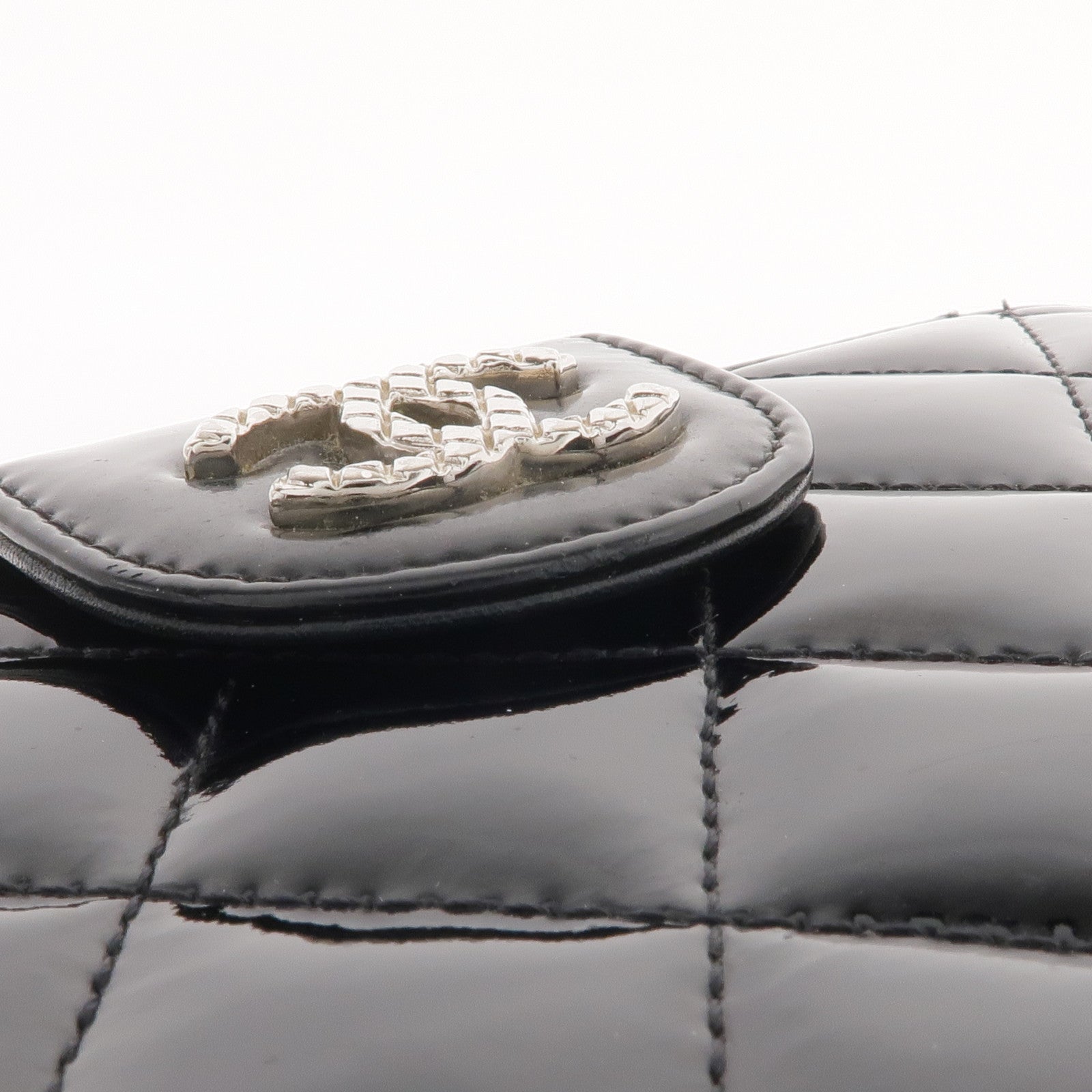 CHANEL 漆皮皮革Wallet銀扣錢包