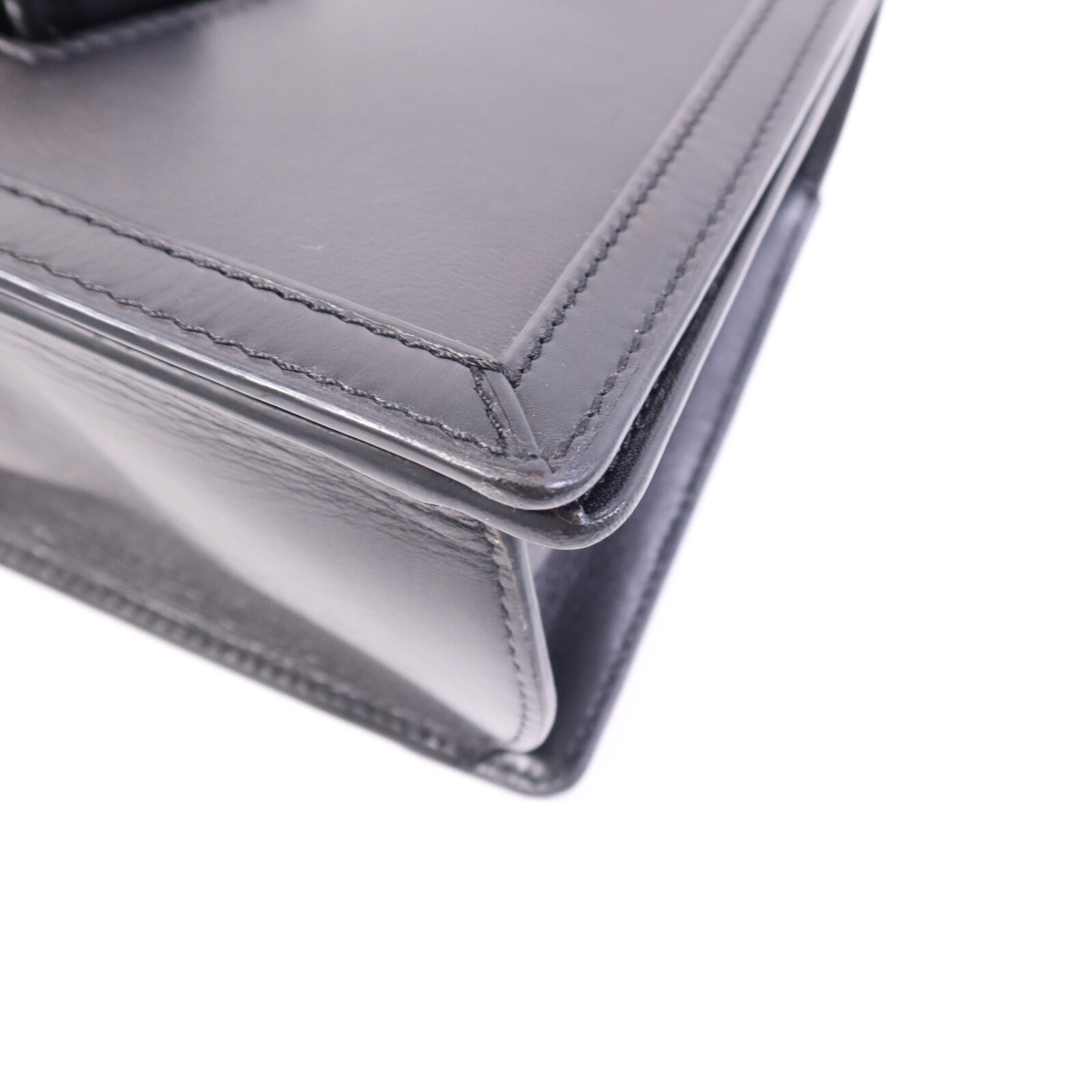 LOEWE 牛皮皮革Shoulder Bag金扣肩背袋