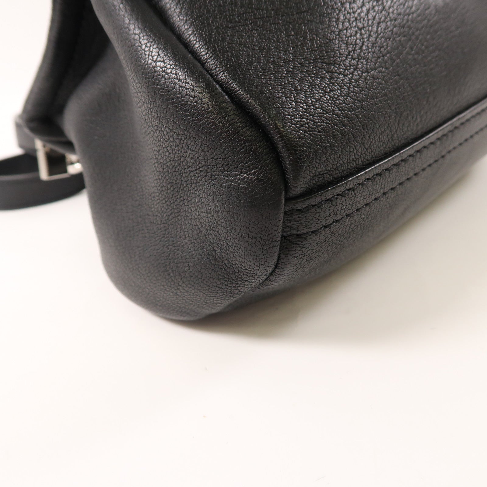 GIVENCHY 牛皮皮革Pandora Shoulder Bag銀扣肩背袋黑色