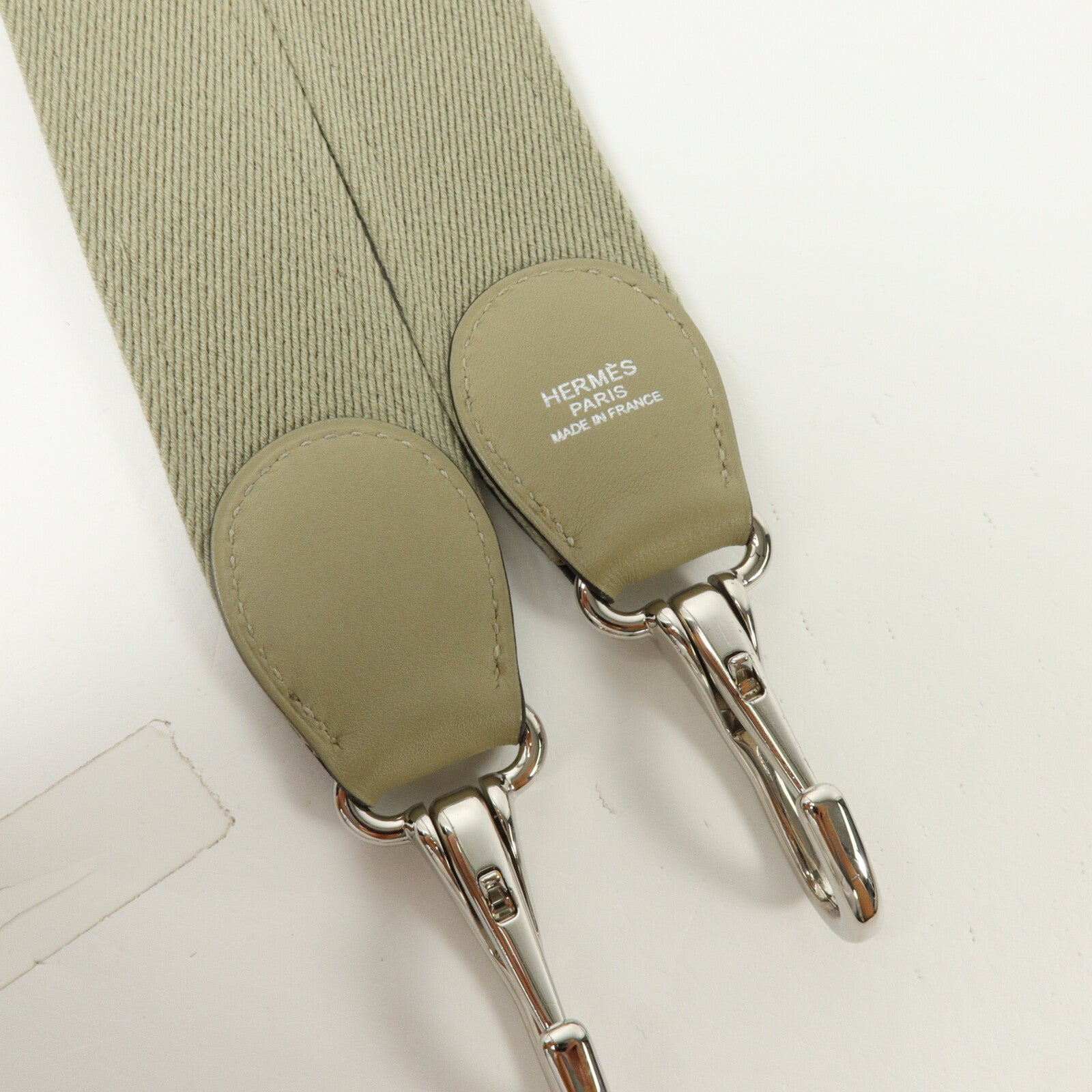 HERMES Swift皮革Berline Mini肩背袋Sauge